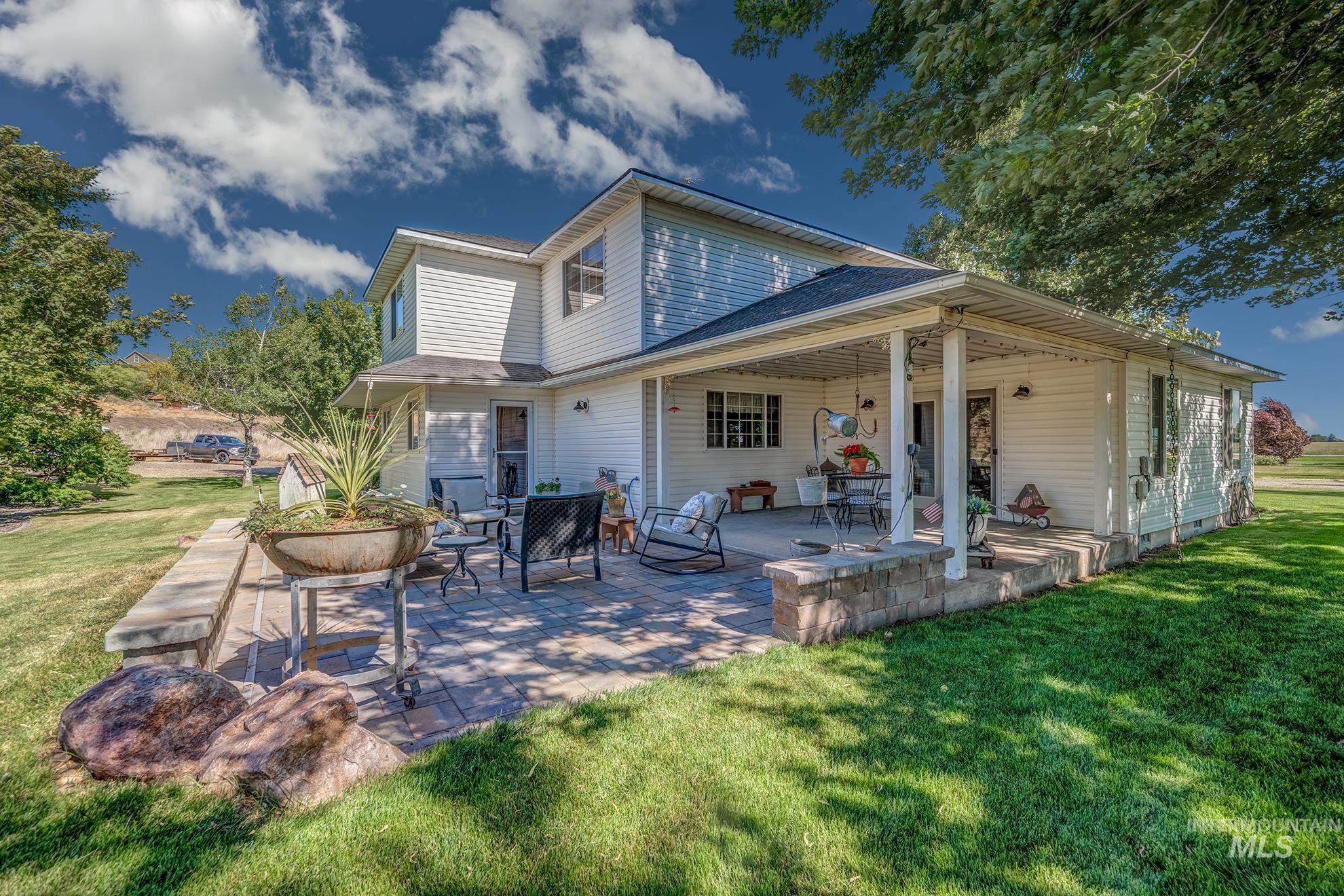 1530 Ross Road, Weiser, Idaho 83672, 3 Bedrooms, 3 Bathrooms, Residential For Sale, Price $969,000,MLS 98990577