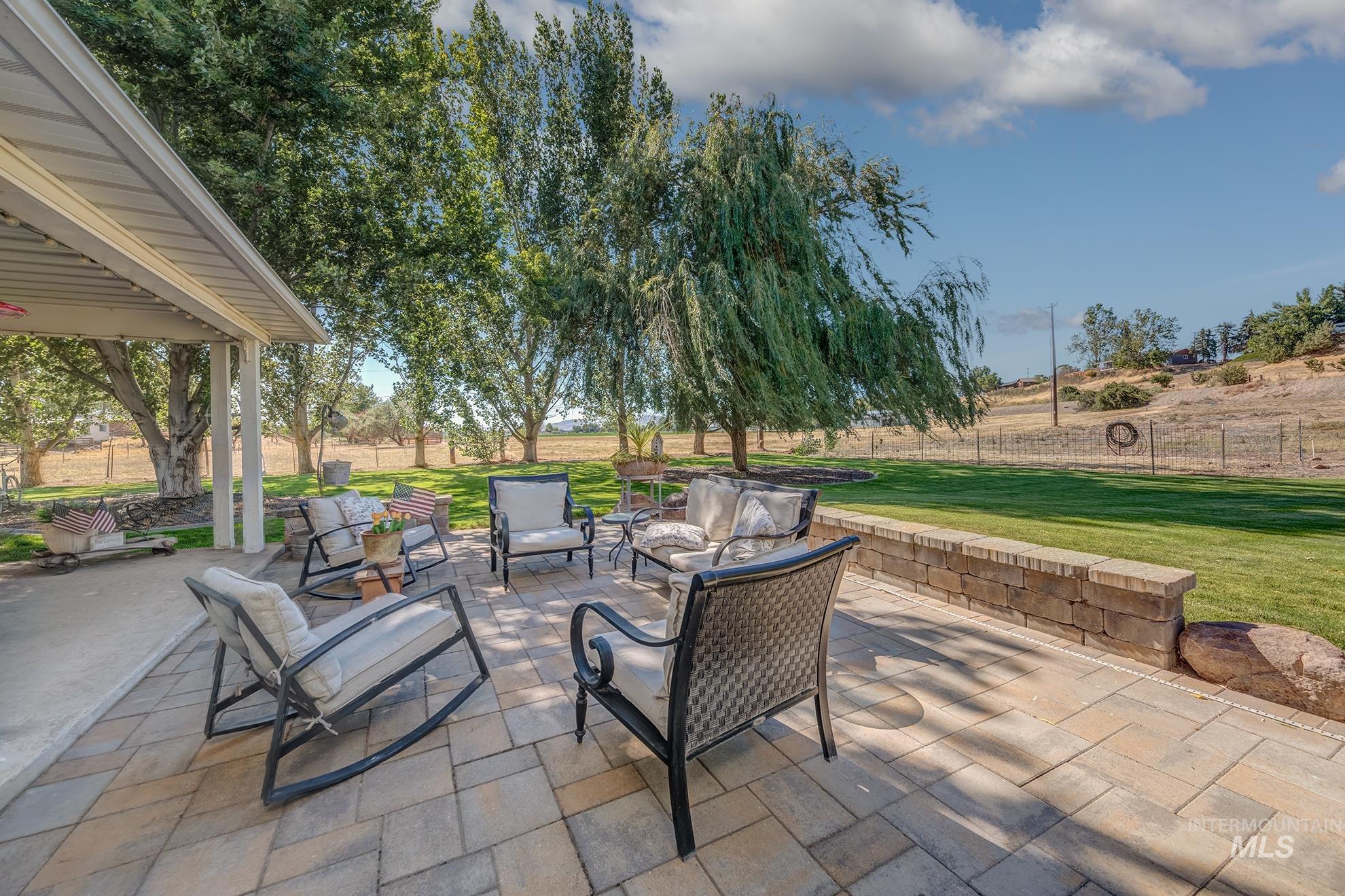 1530 Ross Road, Weiser, Idaho 83672, 3 Bedrooms, 3 Bathrooms, Residential For Sale, Price $969,000,MLS 98990577