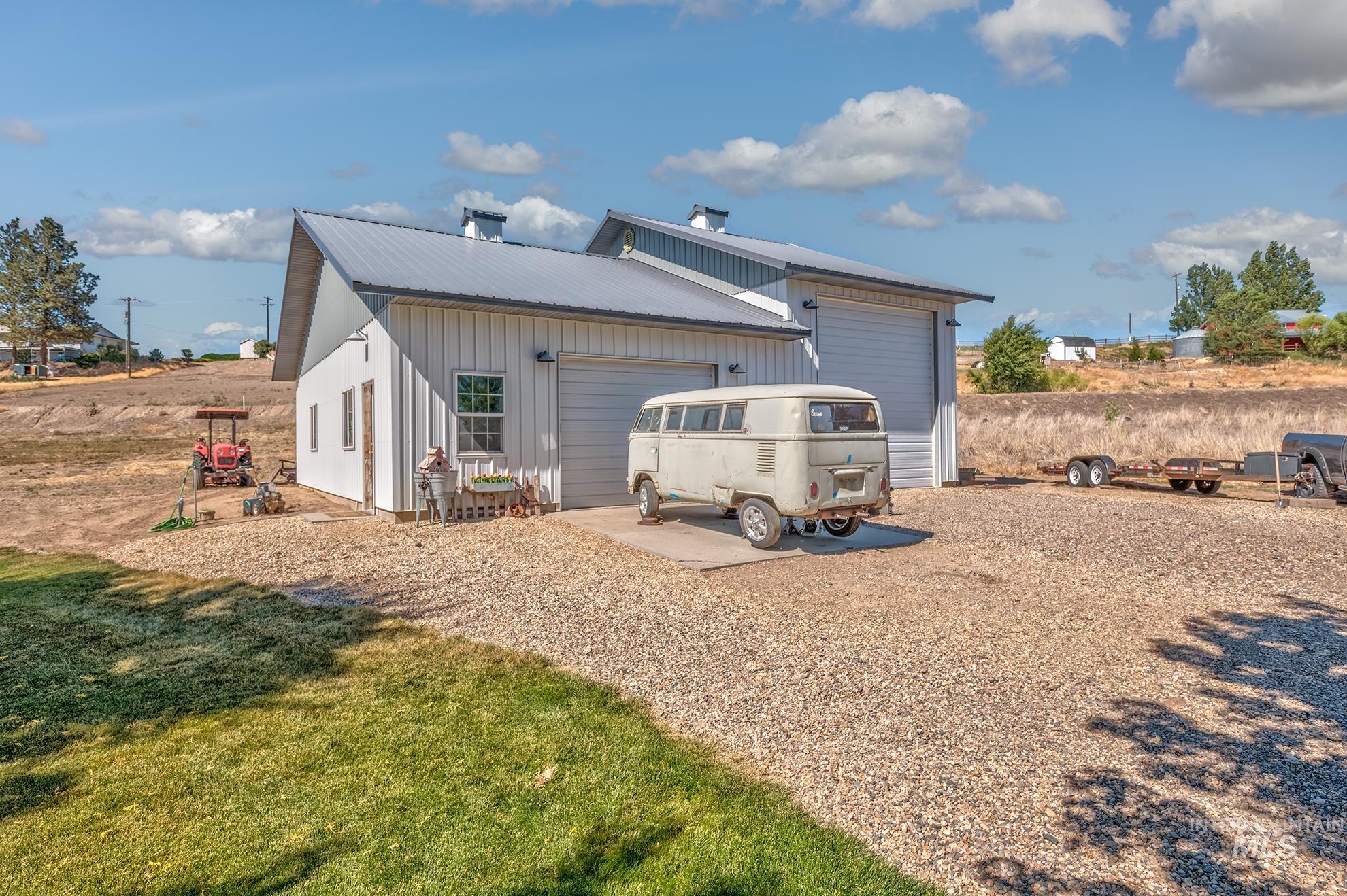 1530 Ross Road, Weiser, Idaho 83672, 3 Bedrooms, 3 Bathrooms, Residential For Sale, Price $969,000,MLS 98990577