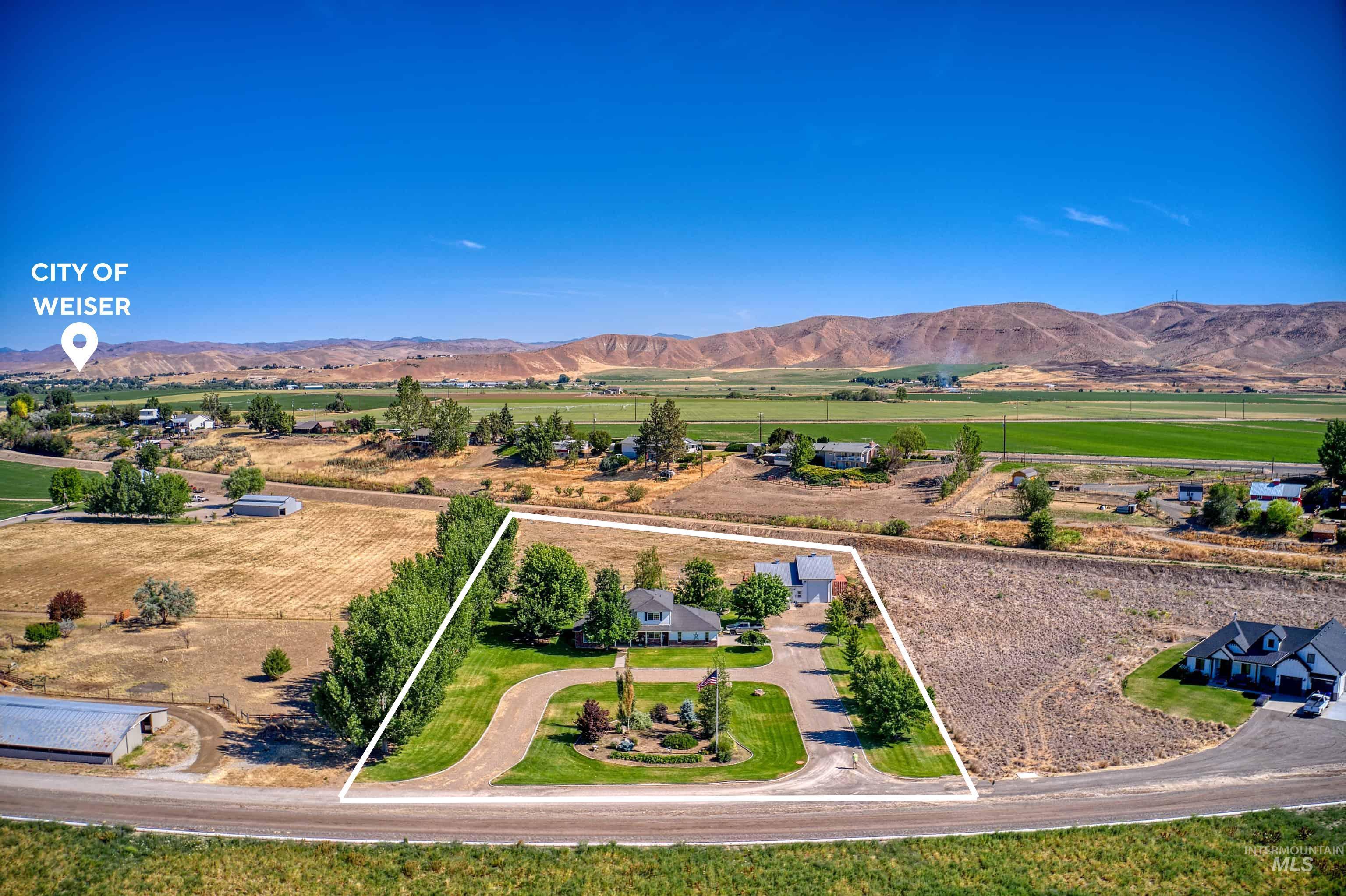 1530 Ross Road, Weiser, Idaho 83672, 3 Bedrooms, 3 Bathrooms, Residential For Sale, Price $969,000,MLS 98990577