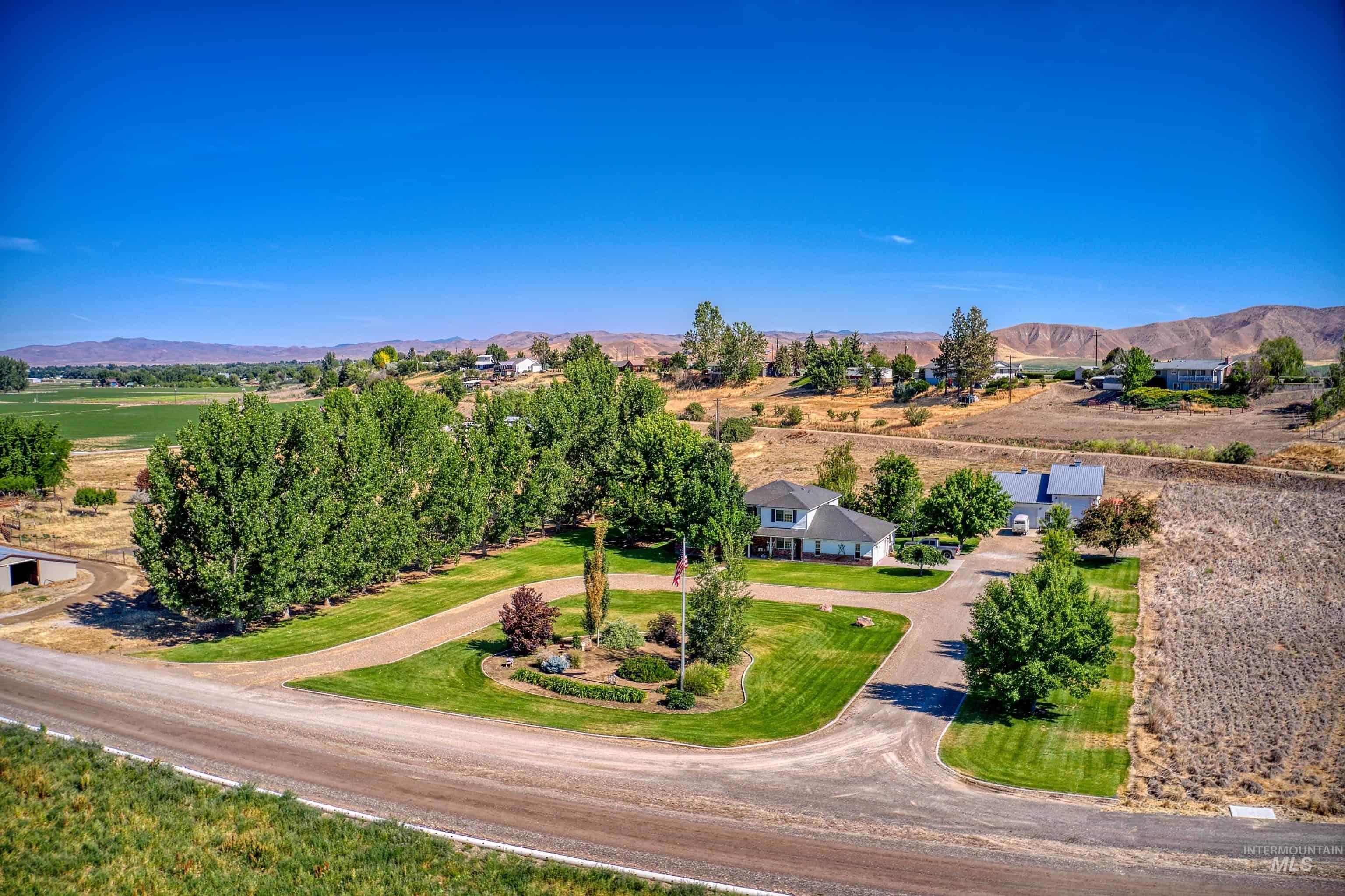 1530 Ross Road, Weiser, Idaho 83672, 3 Bedrooms, 3 Bathrooms, Residential For Sale, Price $969,000,MLS 98990577