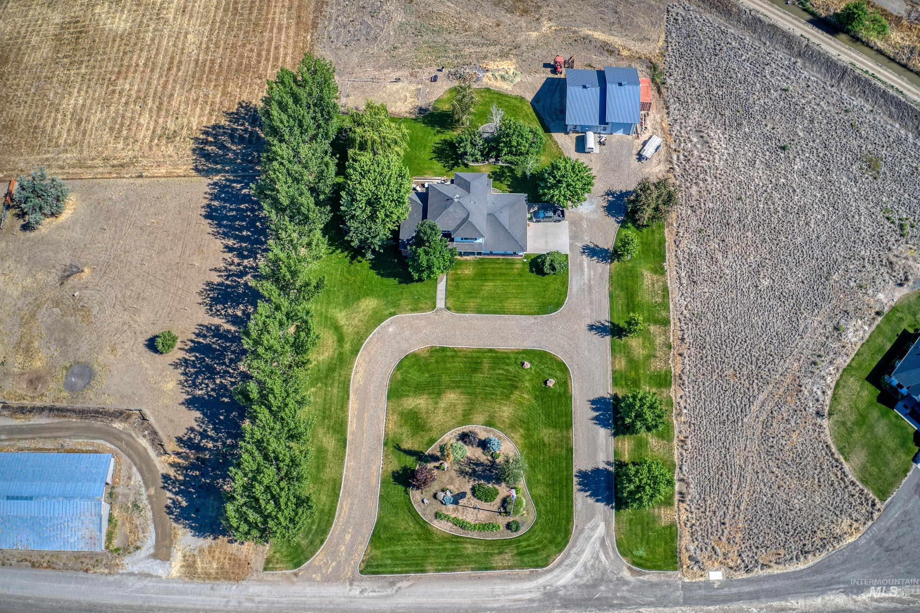 1530 Ross Road, Weiser, Idaho 83672, 3 Bedrooms, 3 Bathrooms, Residential For Sale, Price $969,000,MLS 98990577