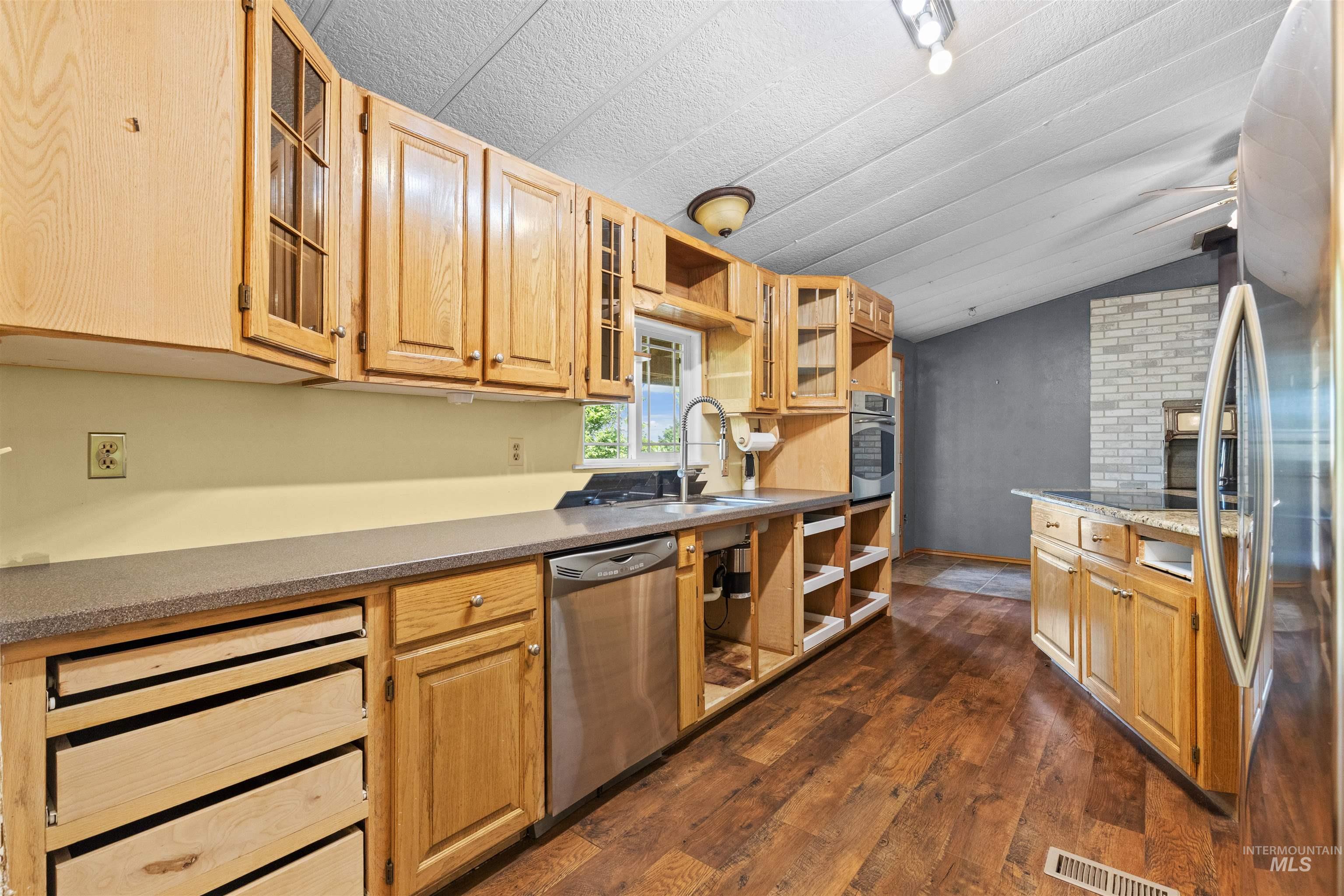 1752 Stafford Dr, Clarkston, Washington 99403, 4 Bedrooms, 2 Bathrooms, Residential For Sale, Price $204,500, 98990578