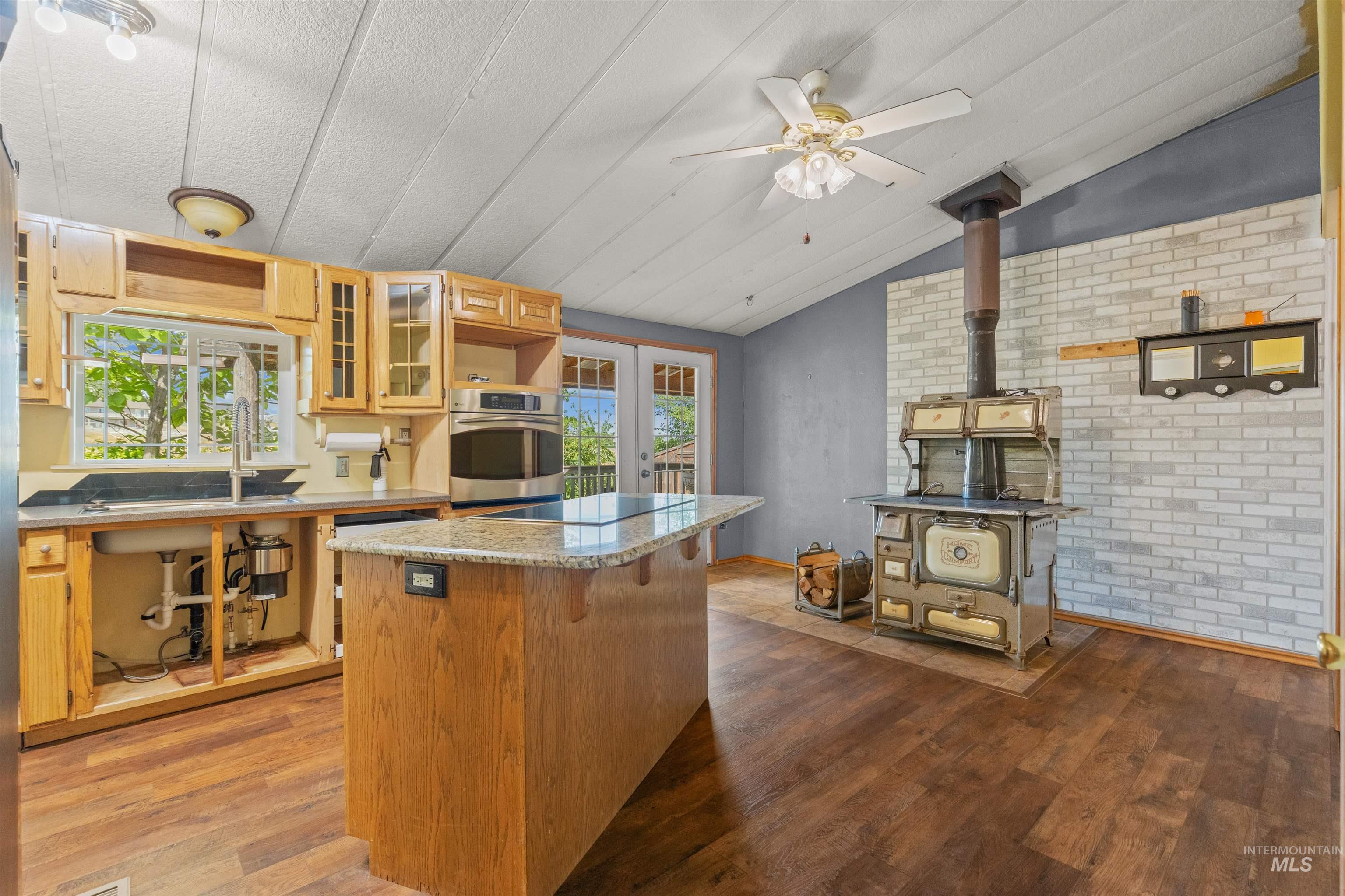 1752 Stafford Dr, Clarkston, Washington 99403, 4 Bedrooms, 2 Bathrooms, Residential For Sale, Price $204,500, 98990578