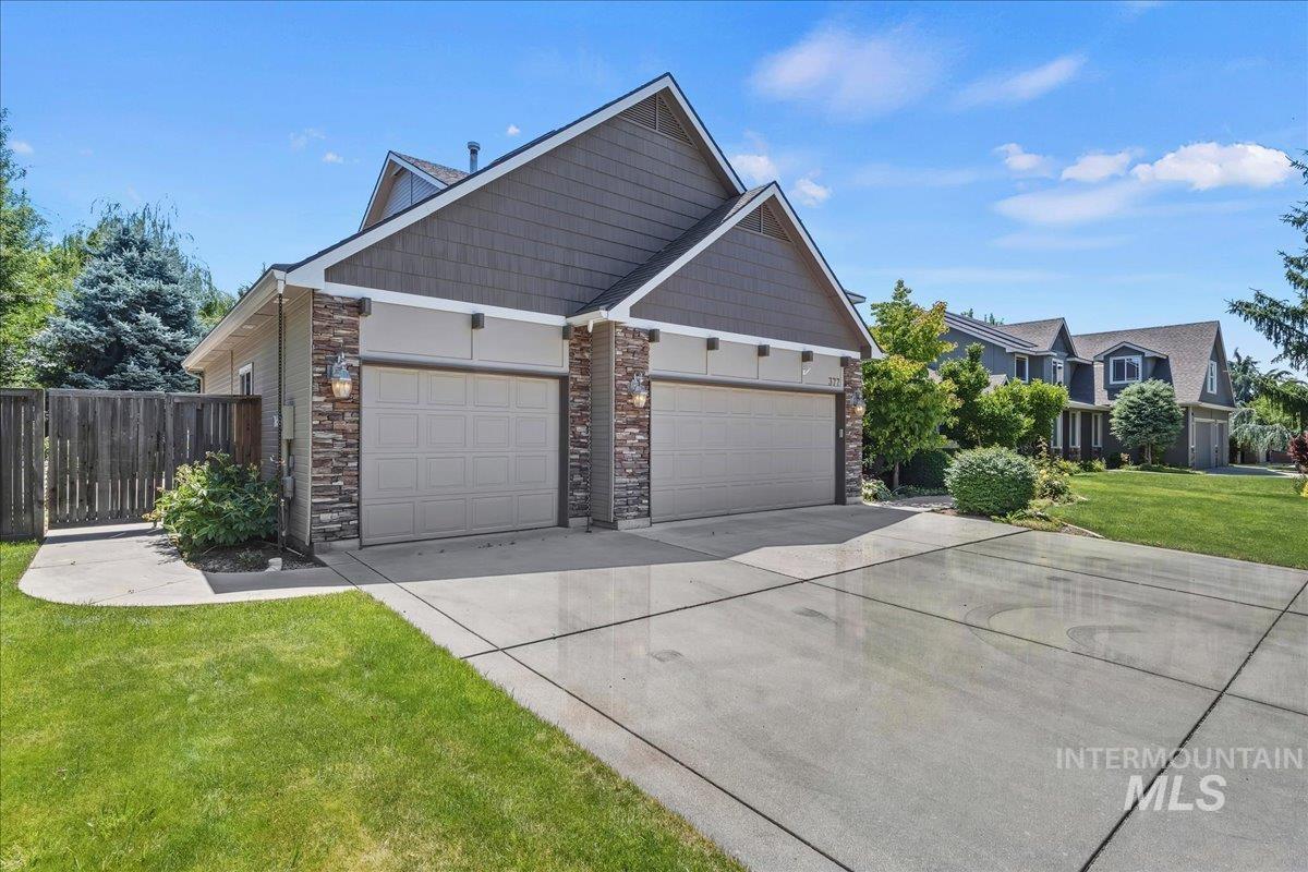 377 E Kite Dr, Eagle, Idaho 83616, 4 Bedrooms, 2.5 Bathrooms, Residential For Sale, Price $769,900, 98990579