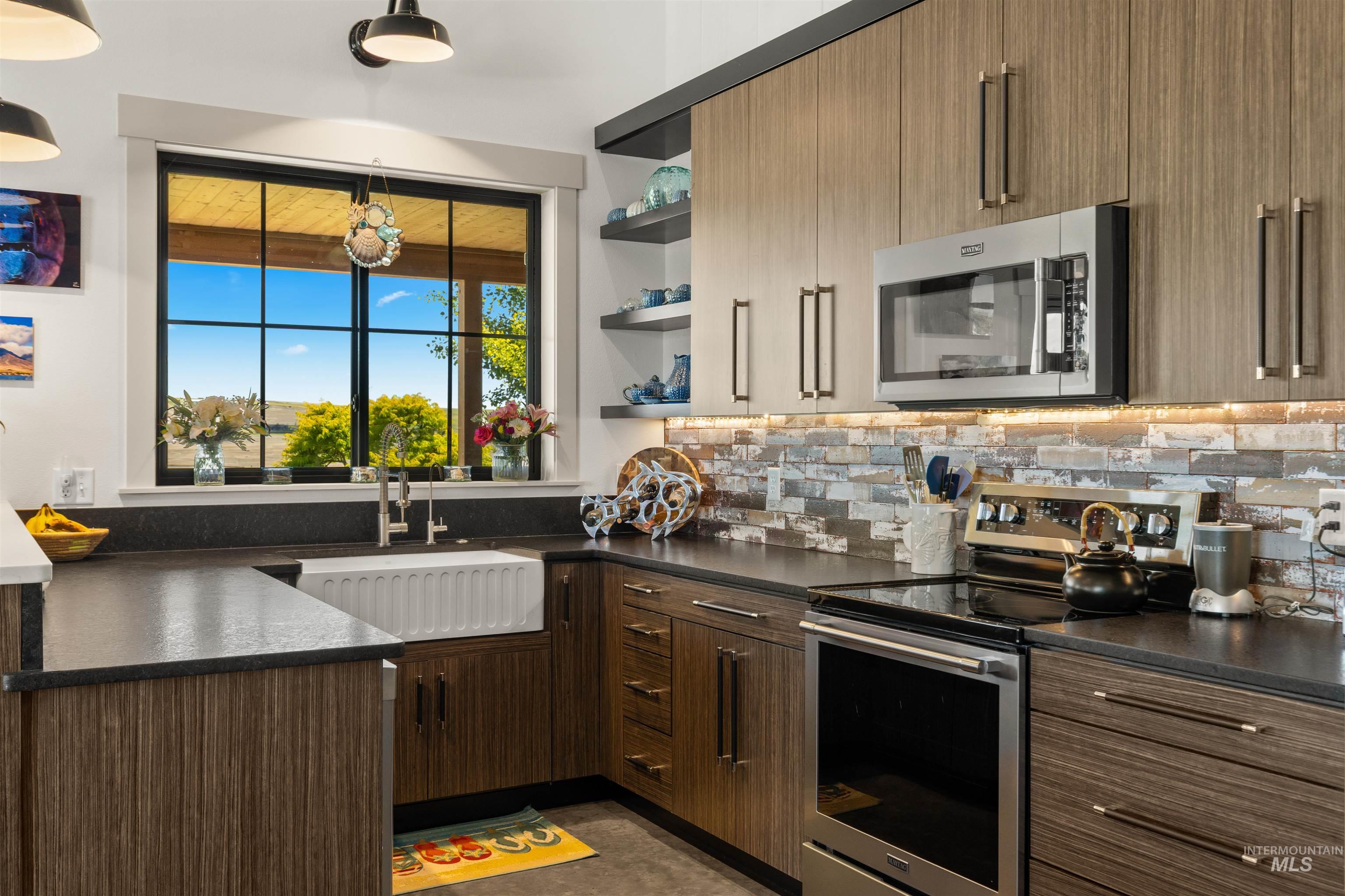 1556 Richardson Avenue, Lewiston, Idaho 83501, 3 Bedrooms, 2.5 Bathrooms, Residential For Sale, Price $2,350,000,MLS 98990580