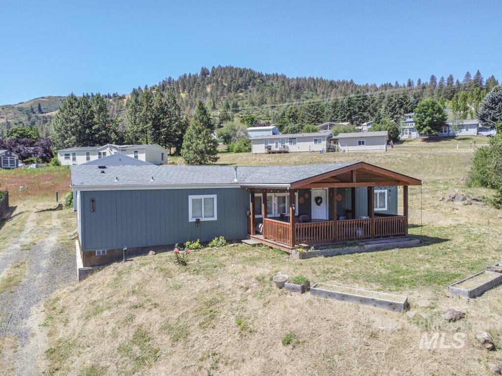 603 4th Street, Juliaetta, Idaho 83535, 3 Bedrooms, 2 Bathrooms, Residential For Sale, Price $325,000,MLS 98990583