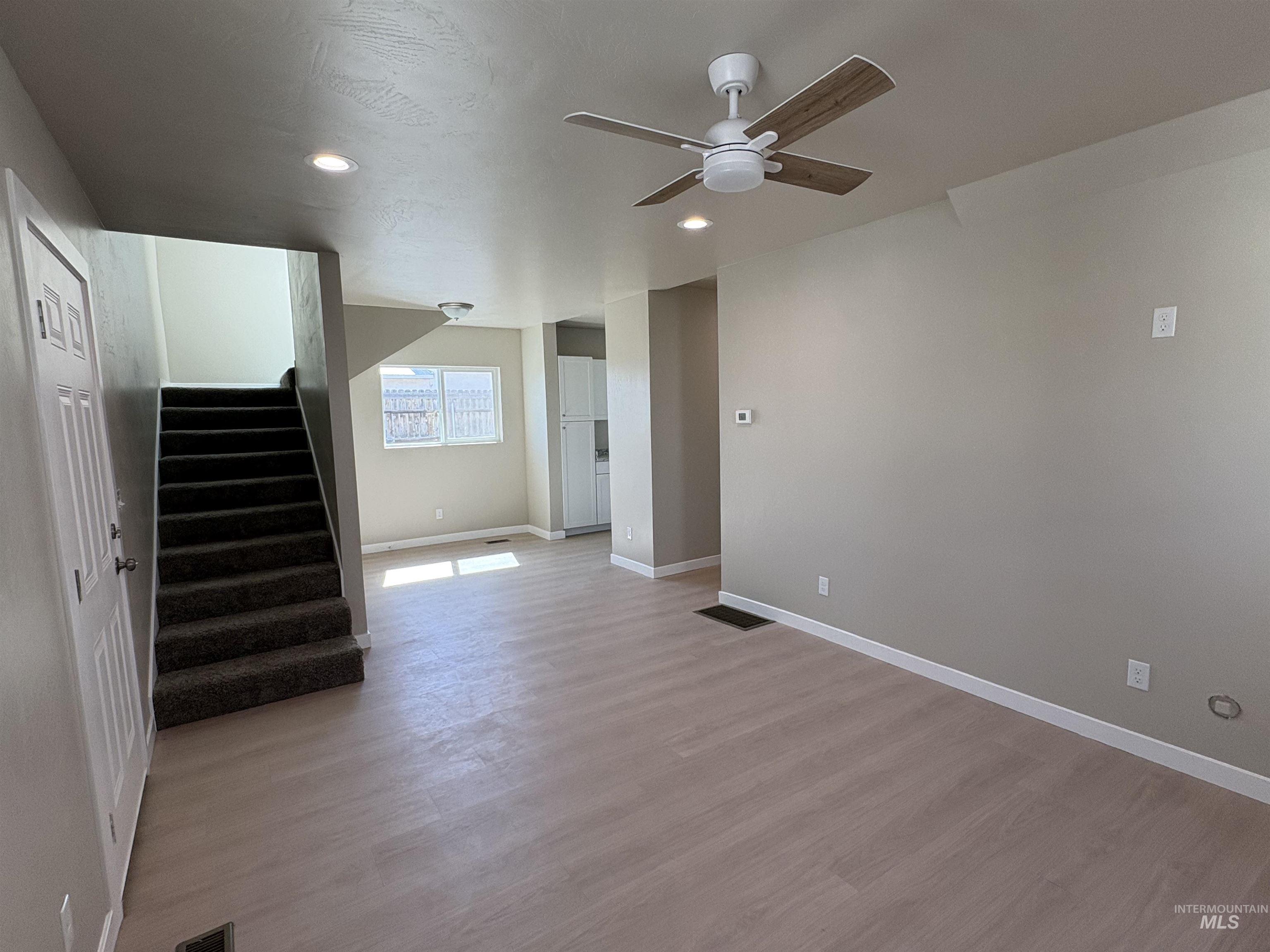 513 W Avenue B, Jerome, Idaho 83338, 3 Bedrooms, 2 Bathrooms, Residential For Sale, Price $290,000, 98990585
