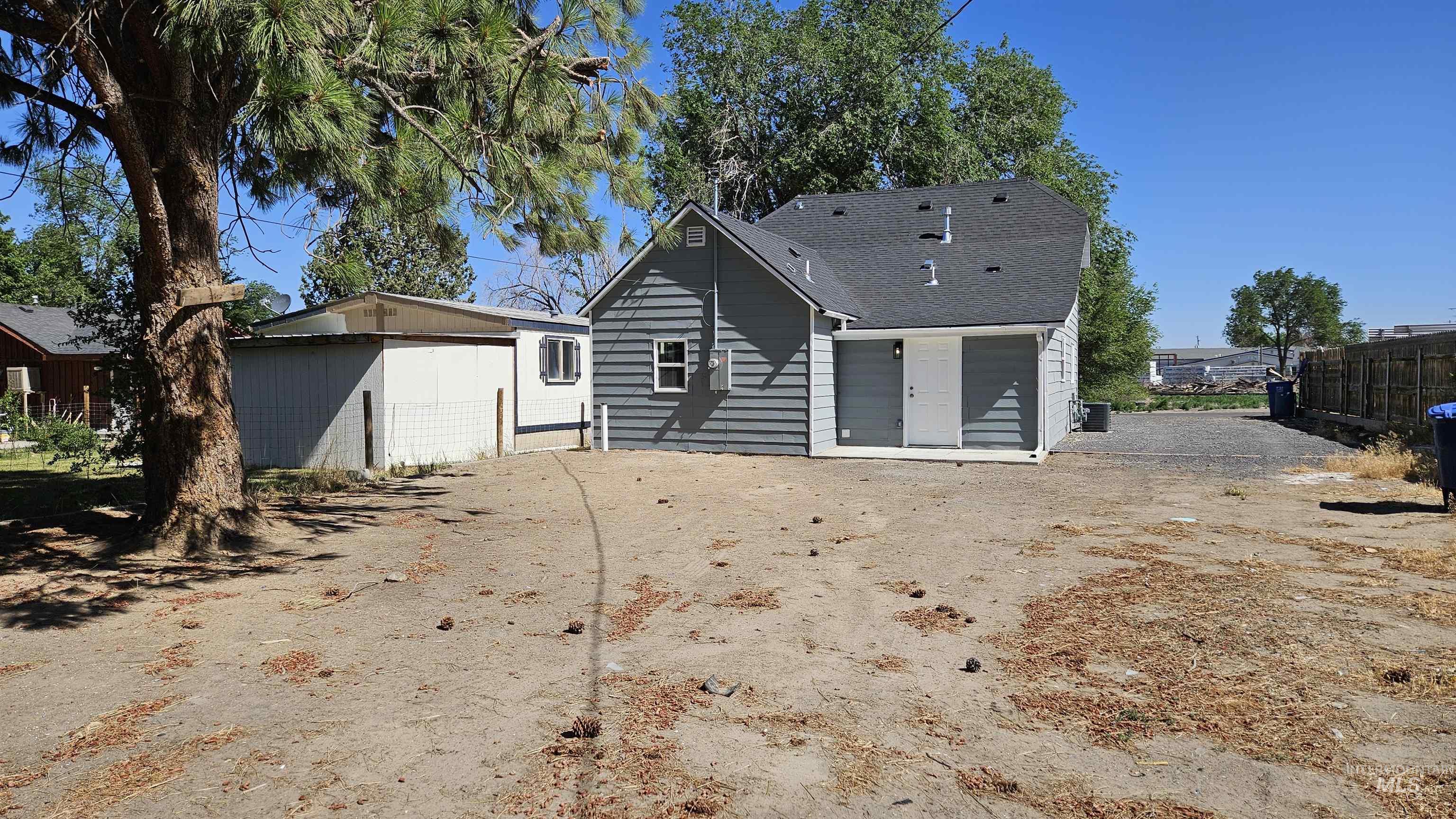 513 W Avenue B, Jerome, Idaho 83338, 3 Bedrooms, 2 Bathrooms, Residential For Sale, Price $290,000, 98990585