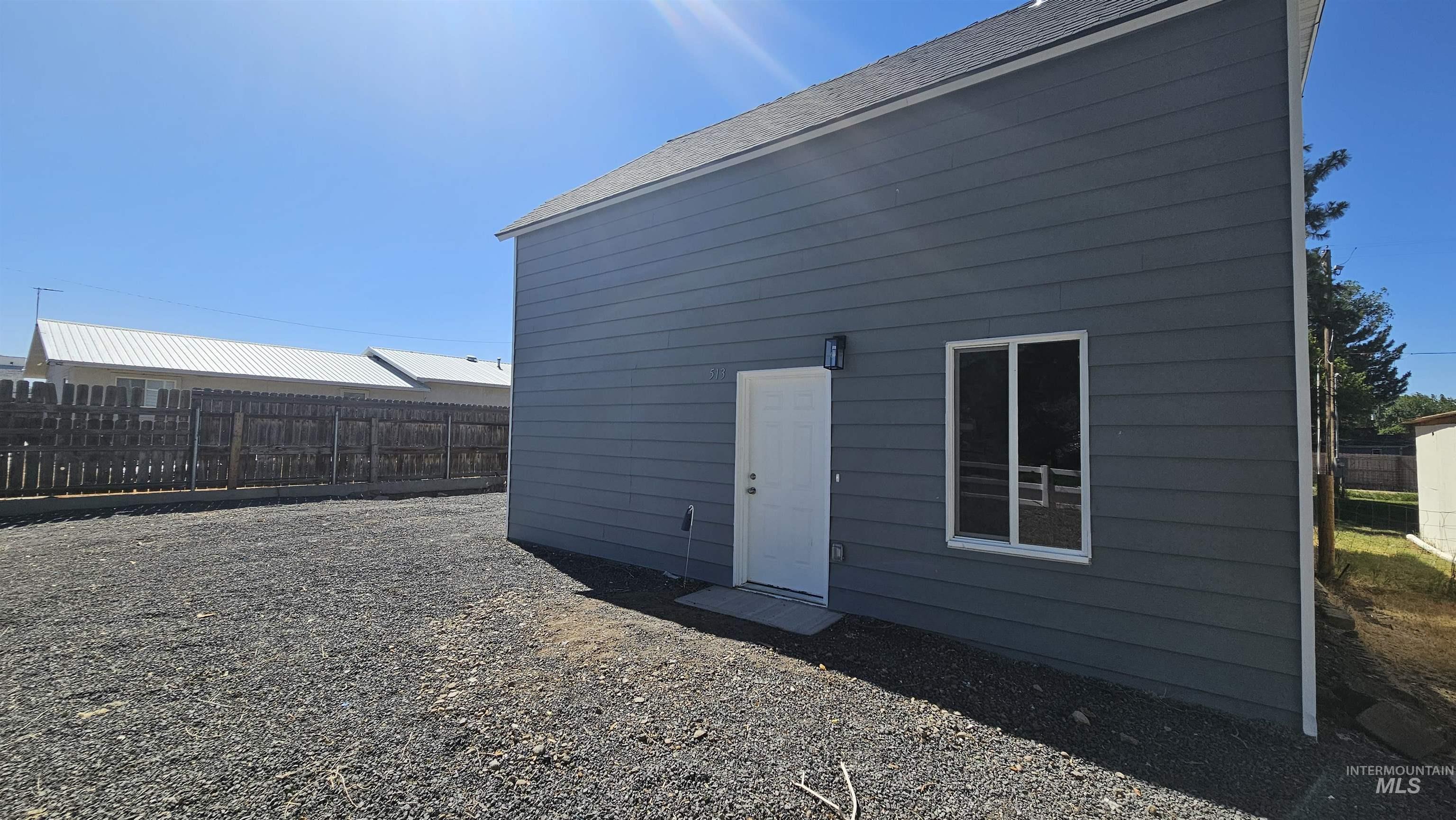 513 W Avenue B, Jerome, Idaho 83338, 3 Bedrooms, 2 Bathrooms, Residential For Sale, Price $290,000, 98990585