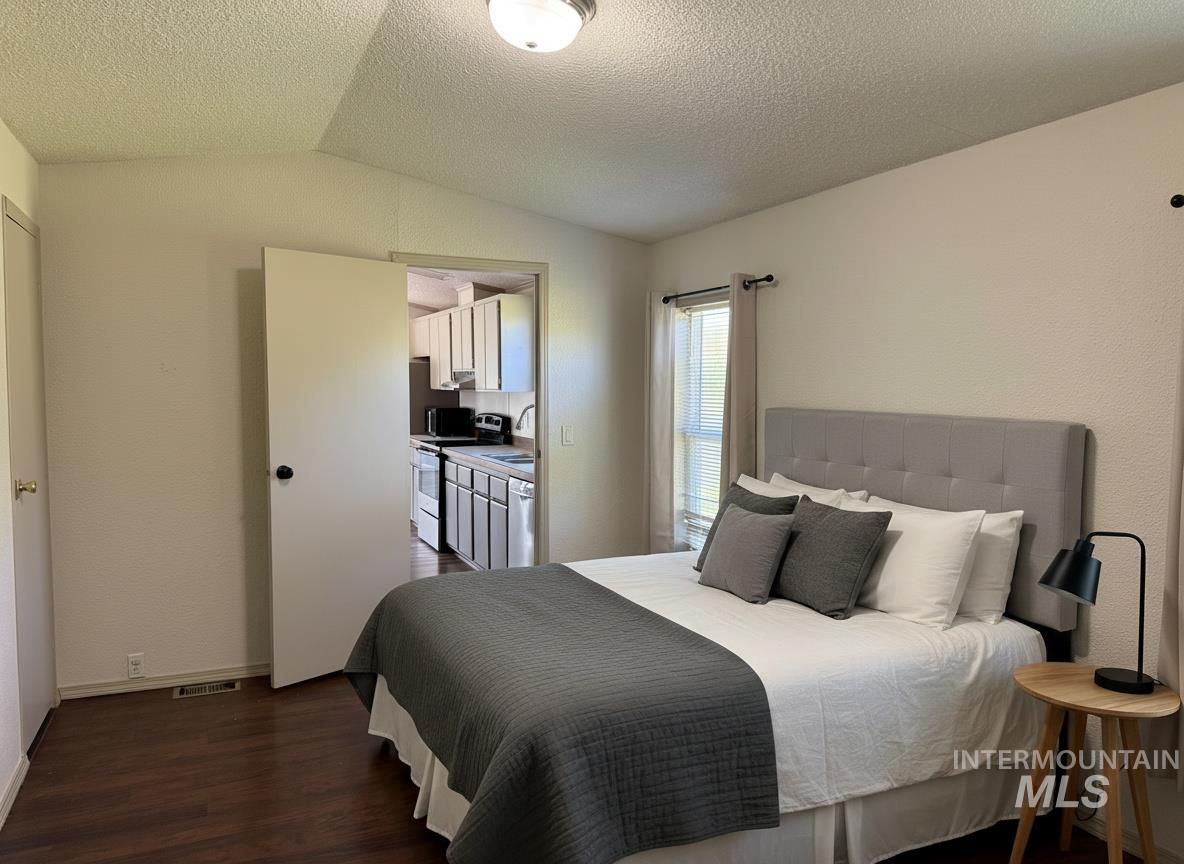 4325 Lenville #10, Moscow, Idaho 83843, 2 Bedrooms, 2 Bathrooms, Residential For Sale, Price $79,000,MLS 98990592