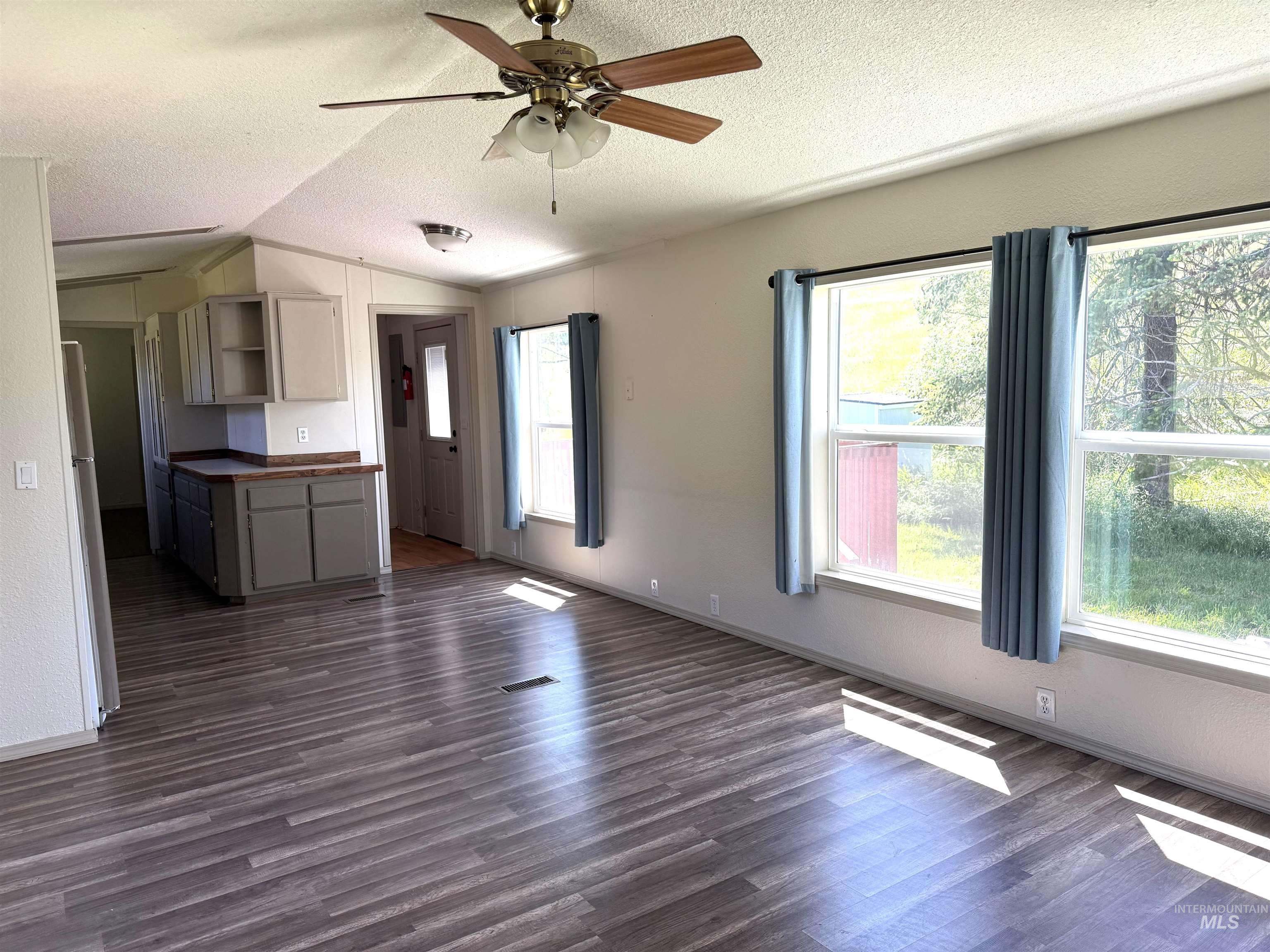 4325 Lenville #10, Moscow, Idaho 83843, 2 Bedrooms, 2 Bathrooms, Residential For Sale, Price $79,000,MLS 98990592