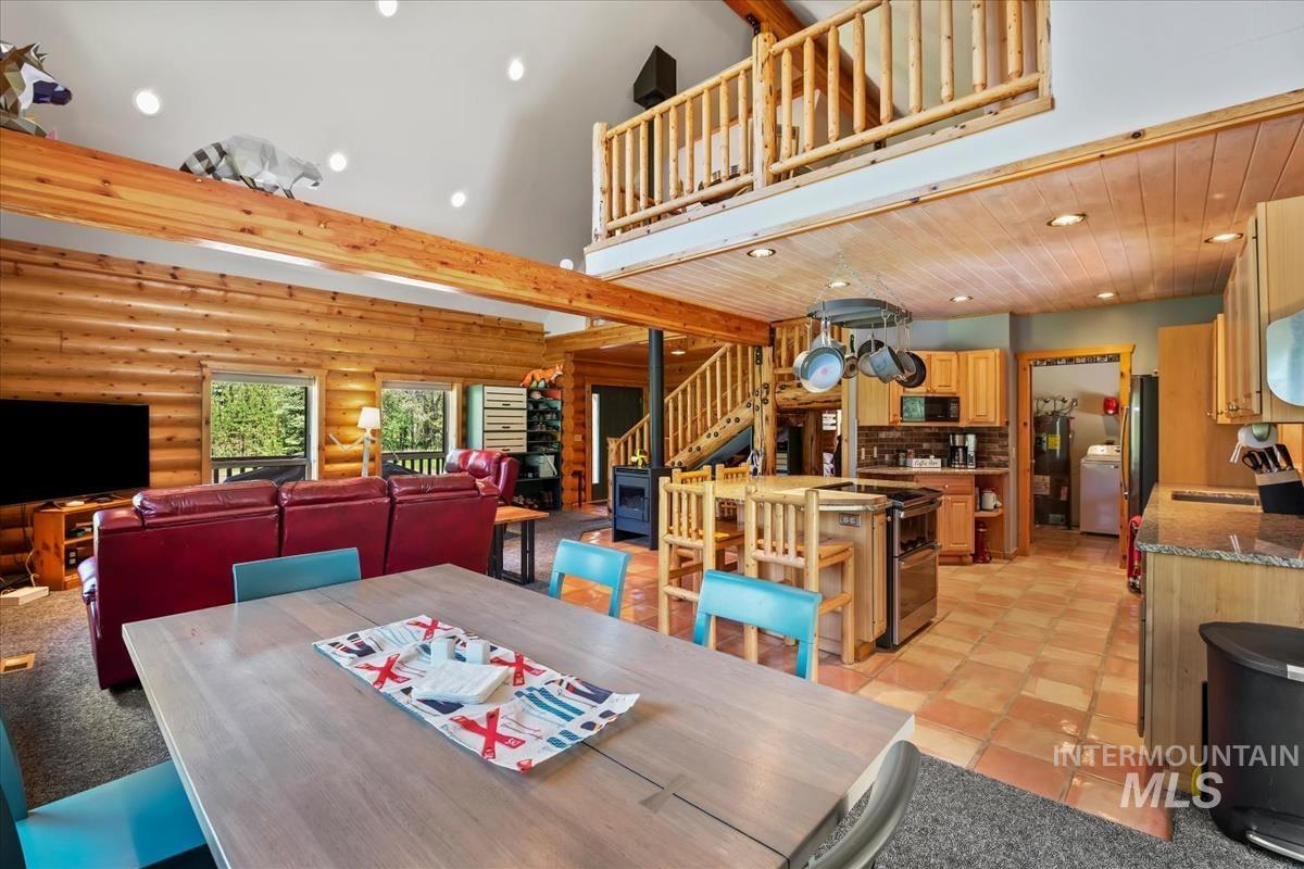 12782 Cascade Dr, Donnelly, Idaho 83615, 3 Bedrooms, 2 Bathrooms, Residential For Sale, Price $775,000, 98990596