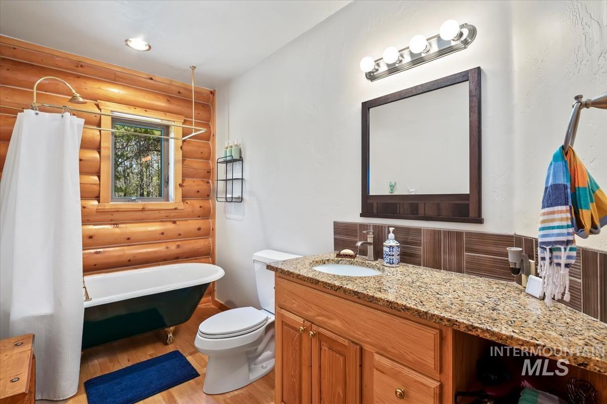 12782 Cascade Dr, Donnelly, Idaho 83615, 3 Bedrooms, 2 Bathrooms, Residential For Sale, Price $775,000, 98990596