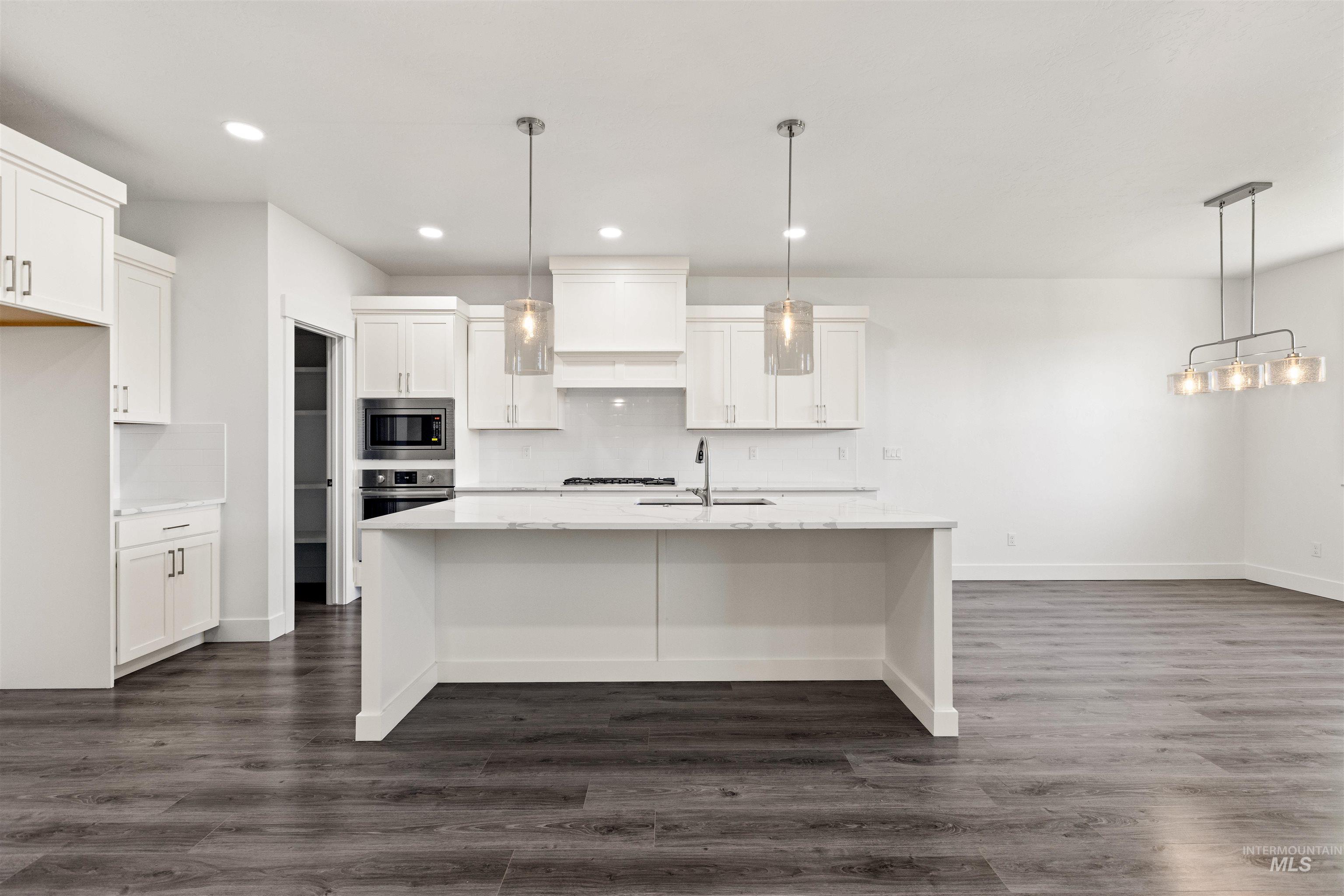1101 W Blaine Ave, Nampa, Idaho 83651, 5 Bedrooms, 2.5 Bathrooms, Residential For Sale, Price $699,900, 98990598