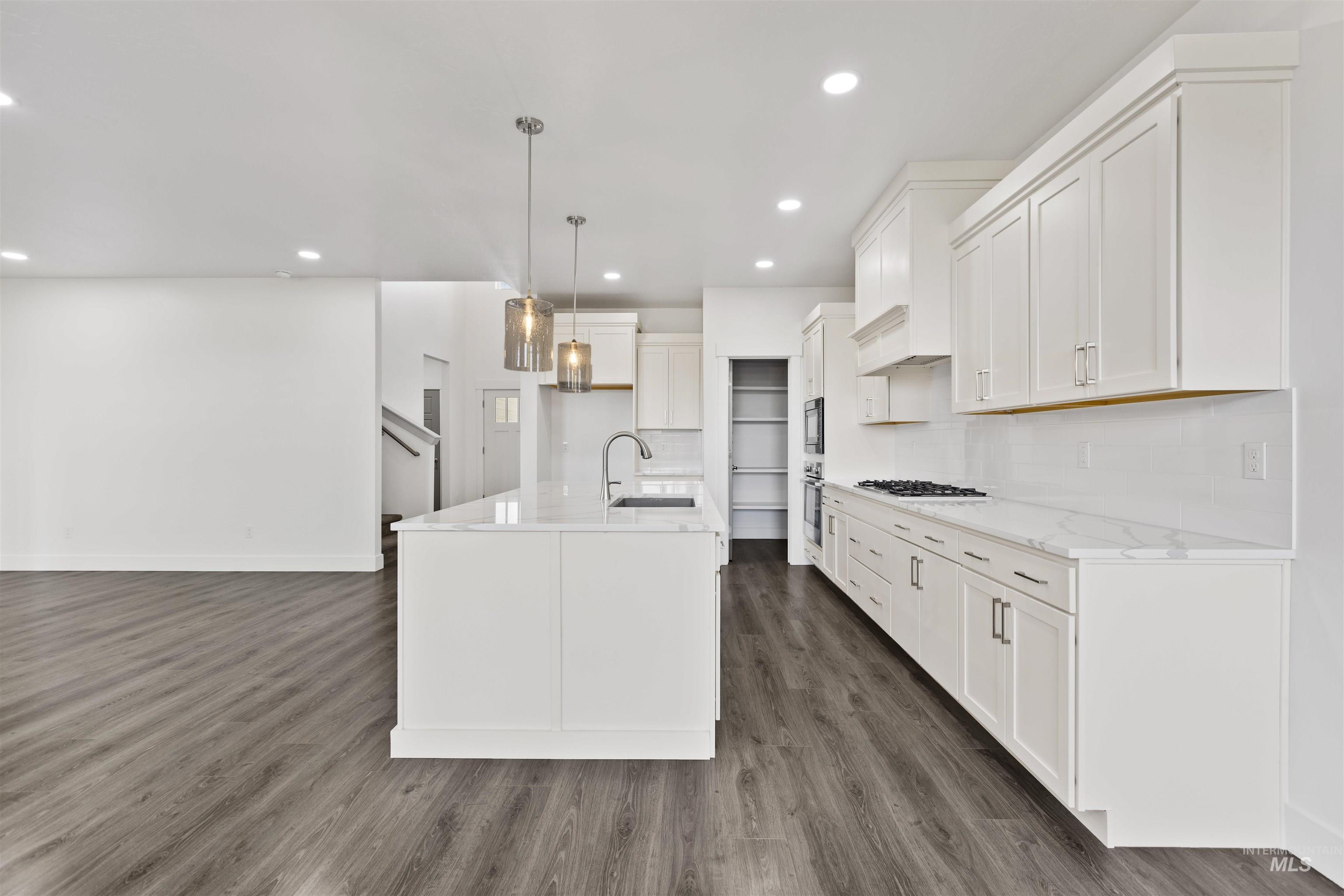 1101 W Blaine Ave, Nampa, Idaho 83651, 5 Bedrooms, 2.5 Bathrooms, Residential For Sale, Price $699,900, 98990598