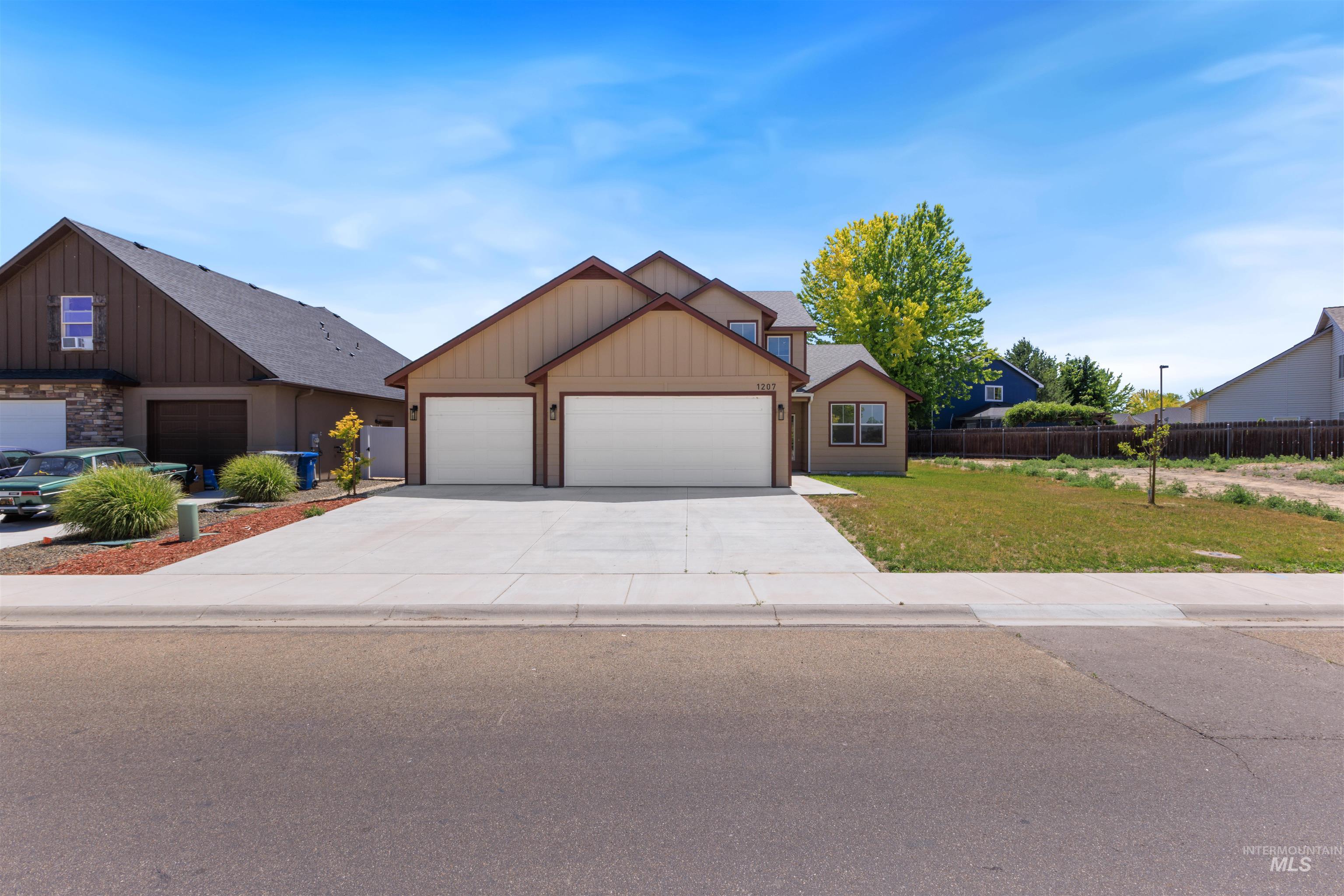 1207 W Blaine Ave, Nampa, Idaho 83651, 4 Bedrooms, 2.5 Bathrooms, Residential For Sale, Price $649,900,MLS 98990602