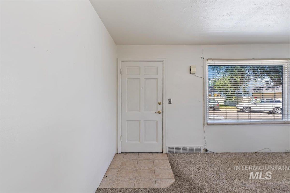 5021 Peg Street, Boise, Idaho 83705, 3 Bedrooms, 1 Bathroom, Residential For Sale, Price $389,900, 98990604