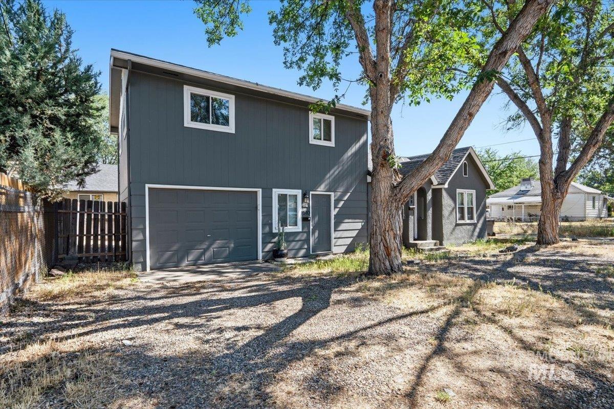 1510 W Hale, Boise, Idaho 83706, 3 Bedrooms, 1 Bathroom, Residential Income For Sale, Price $549,900, 98990606