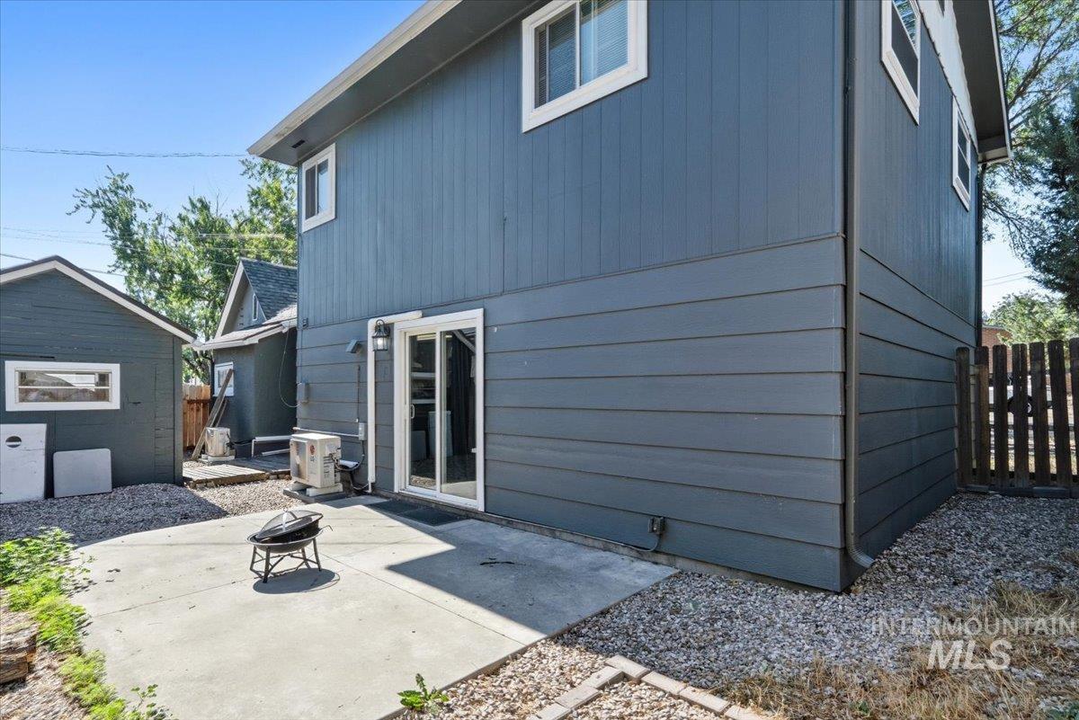 1510 W Hale, Boise, Idaho 83706, 3 Bedrooms, 1 Bathroom, Residential Income For Sale, Price $549,900, 98990606