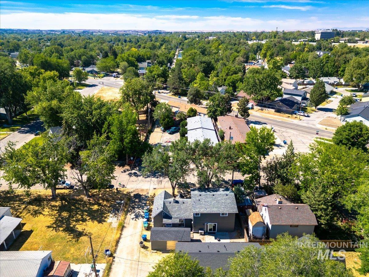 1510 W Hale, Boise, Idaho 83706, 3 Bedrooms, 1 Bathroom, Residential Income For Sale, Price $562,000,MLS 98990606