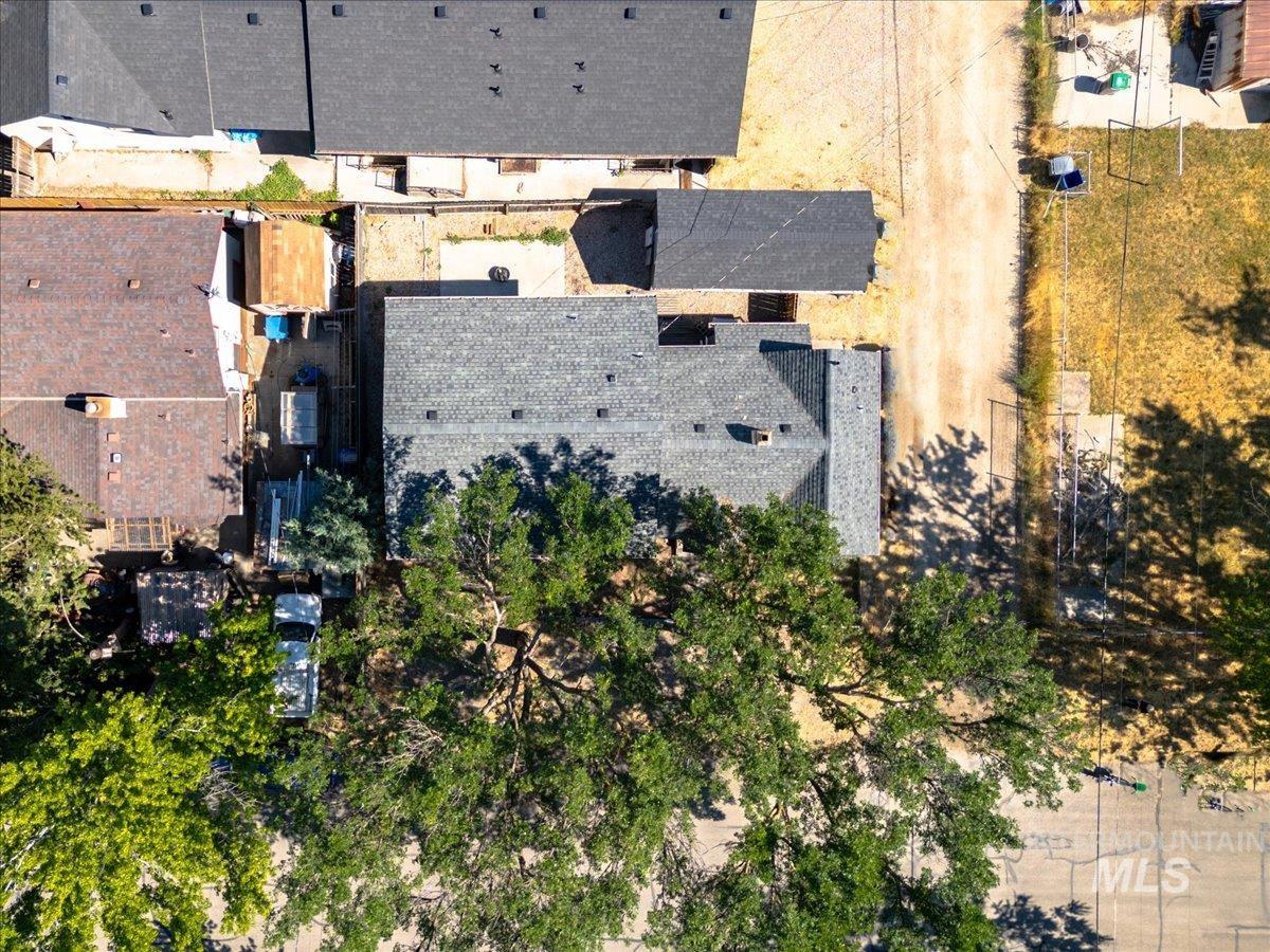 1510 W Hale, Boise, Idaho 83706, 3 Bedrooms, 1 Bathroom, Residential Income For Sale, Price $562,000,MLS 98990606