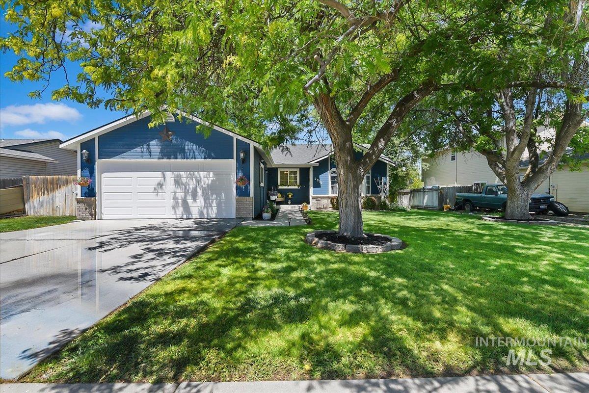 2900 Myrtlewood Way, Nampa, Idaho 83686, 3 Bedrooms, 2 Bathrooms, Residential For Sale, Price $360,000, 98990607