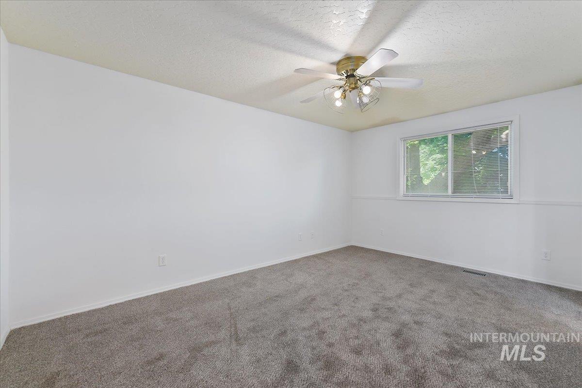 2900 Myrtlewood Way, Nampa, Idaho 83686, 3 Bedrooms, 2 Bathrooms, Residential For Sale, Price $360,000, 98990607