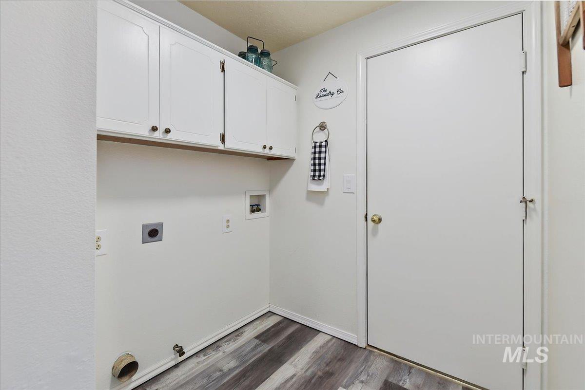 2900 Myrtlewood Way, Nampa, Idaho 83686, 3 Bedrooms, 2 Bathrooms, Residential For Sale, Price $360,000, 98990607