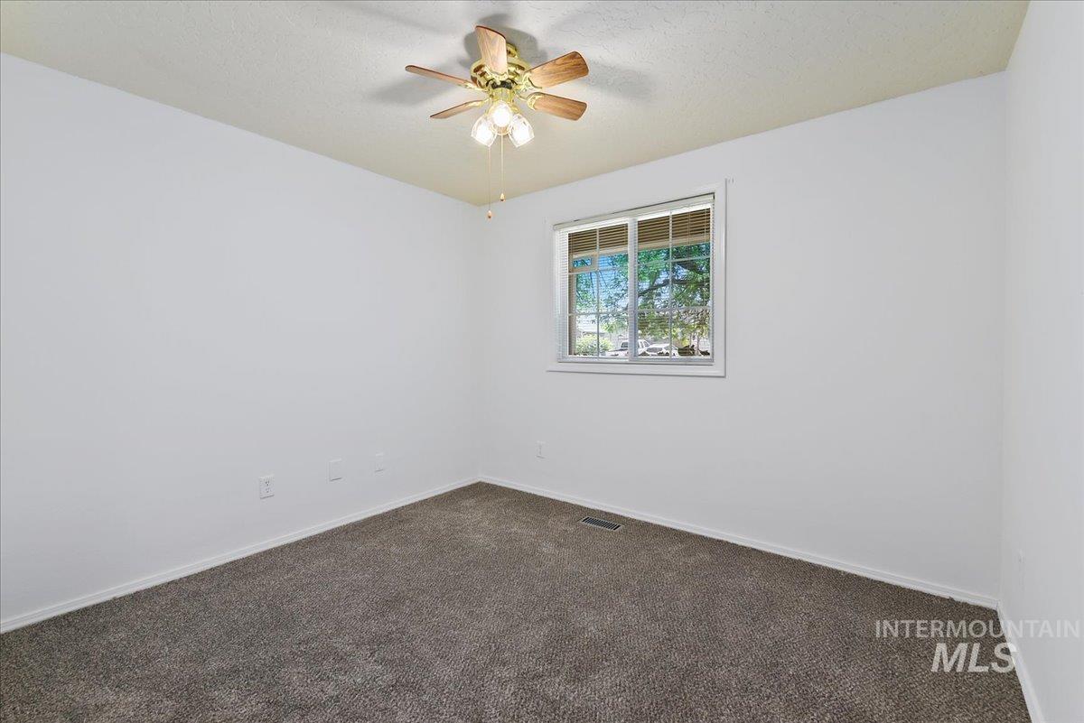 2900 Myrtlewood Way, Nampa, Idaho 83686, 3 Bedrooms, 2 Bathrooms, Residential For Sale, Price $360,000, 98990607