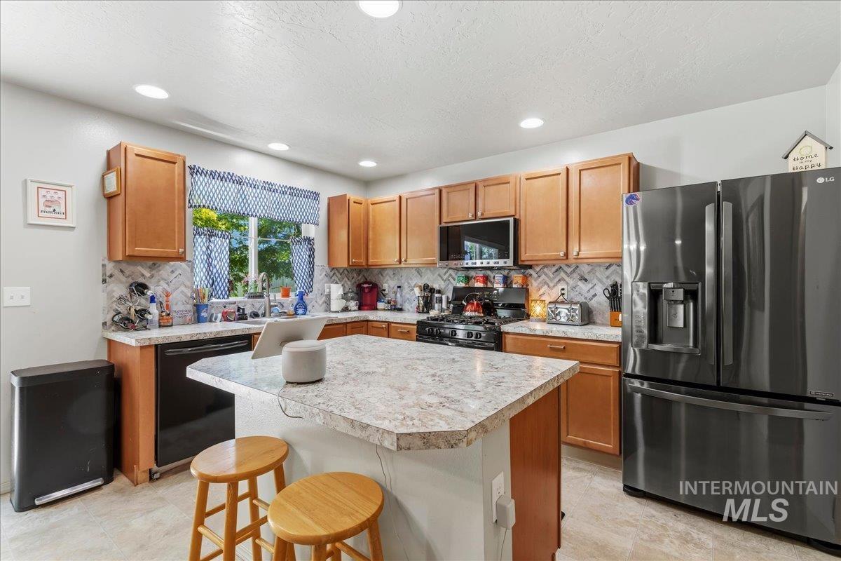 11419 W Meliadine River St, Nampa, Idaho 83686, 3 Bedrooms, 2.5 Bathrooms, Residential For Sale, Price $390,000, 98990610