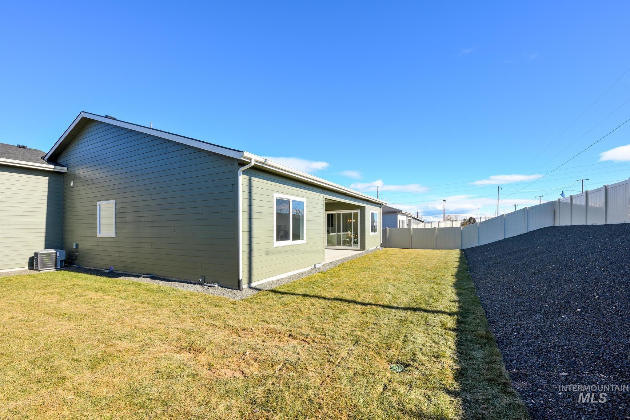 5516 Juliet Rose Ave, Caldwell, Idaho 83607, 3 Bedrooms, 2.5 Bathrooms, Residential For Sale, Price $534,000,MLS 98990612