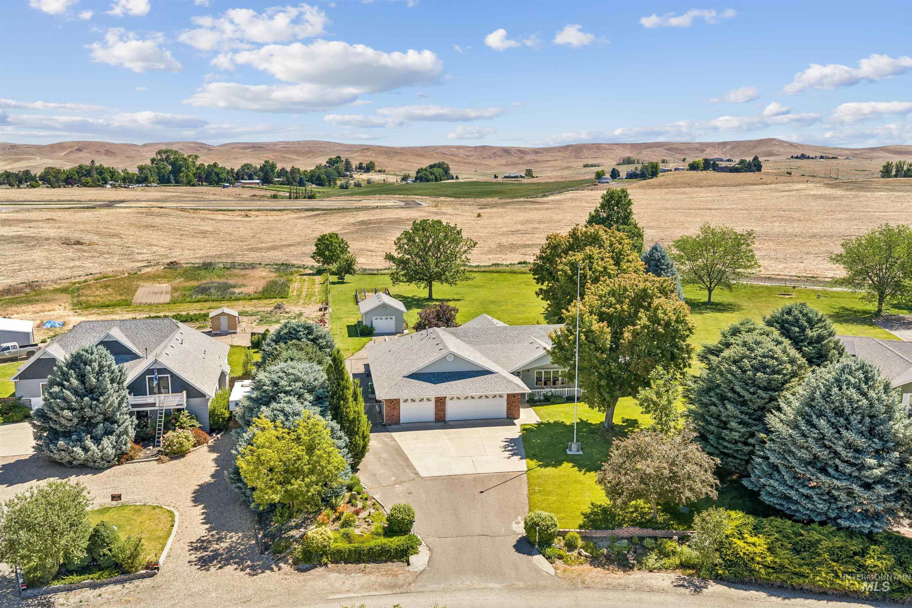 2099 Shelley Drive, Payette, Idaho 83661, 3 Bedrooms, 2.5 Bathrooms, Residential For Sale, Price $700,000, 98990613