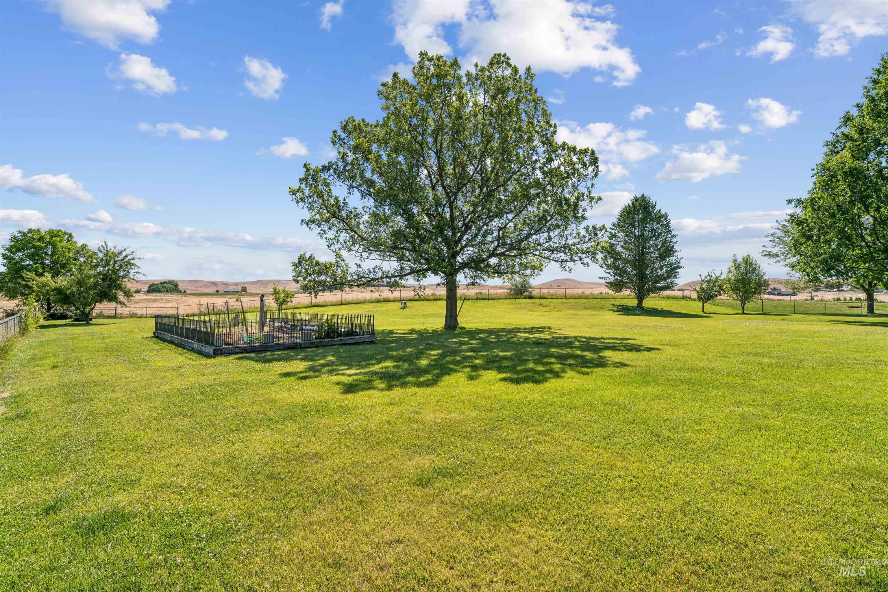2099 Shelley Drive, Payette, Idaho 83661, 3 Bedrooms, 2.5 Bathrooms, Residential For Sale, Price $700,000, 98990613