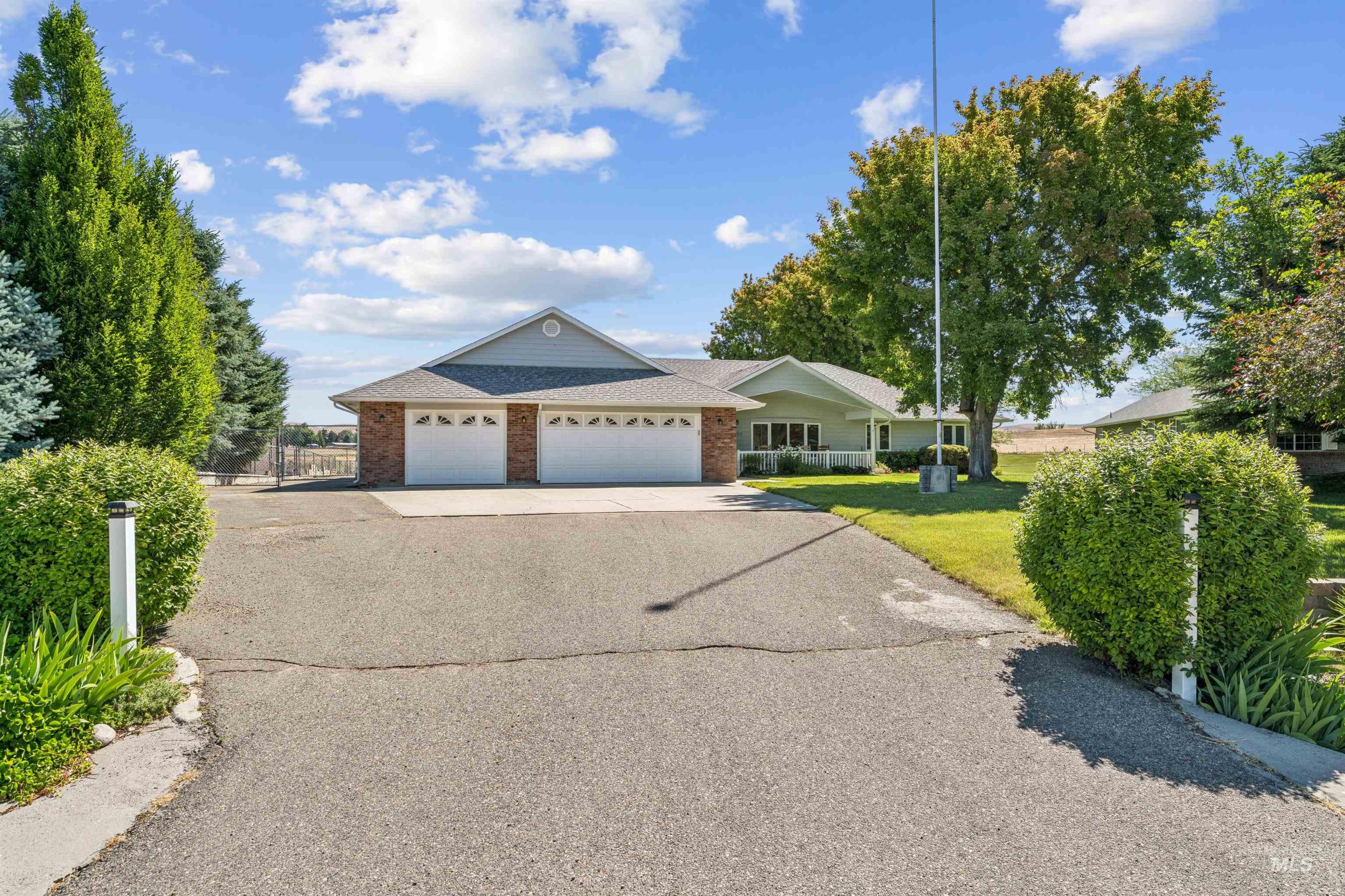 2099 Shelley Drive, Payette, Idaho 83661, 3 Bedrooms, 2.5 Bathrooms, Residential For Sale, Price $700,000, 98990613