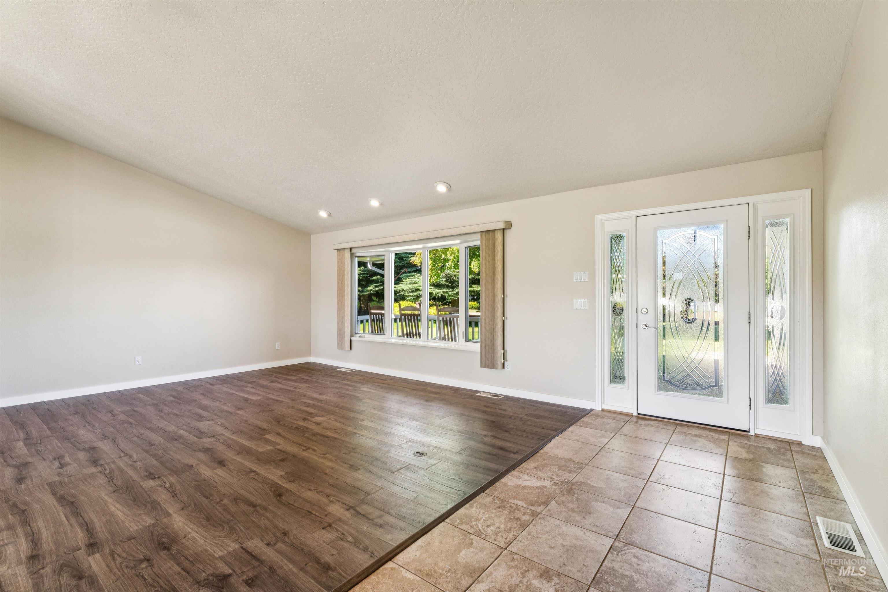 2099 Shelley Drive, Payette, Idaho 83661, 3 Bedrooms, 2.5 Bathrooms, Residential For Sale, Price $700,000, 98990613