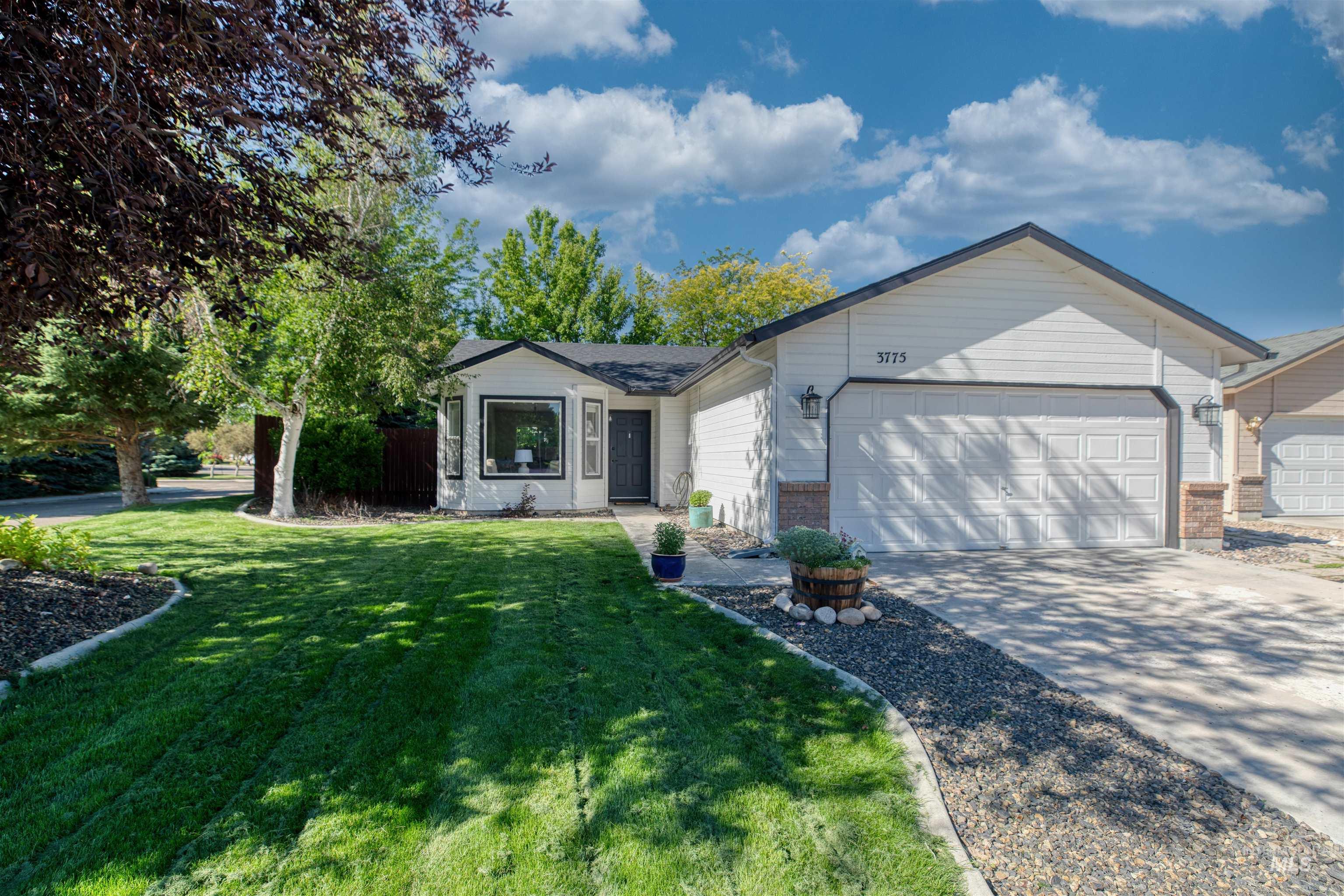 3775 E Wormwood Ct, Boise, Idaho 83716-6936, 3 Bedrooms, 2 Bathrooms, Residential For Sale, Price $460,000,MLS 98990617