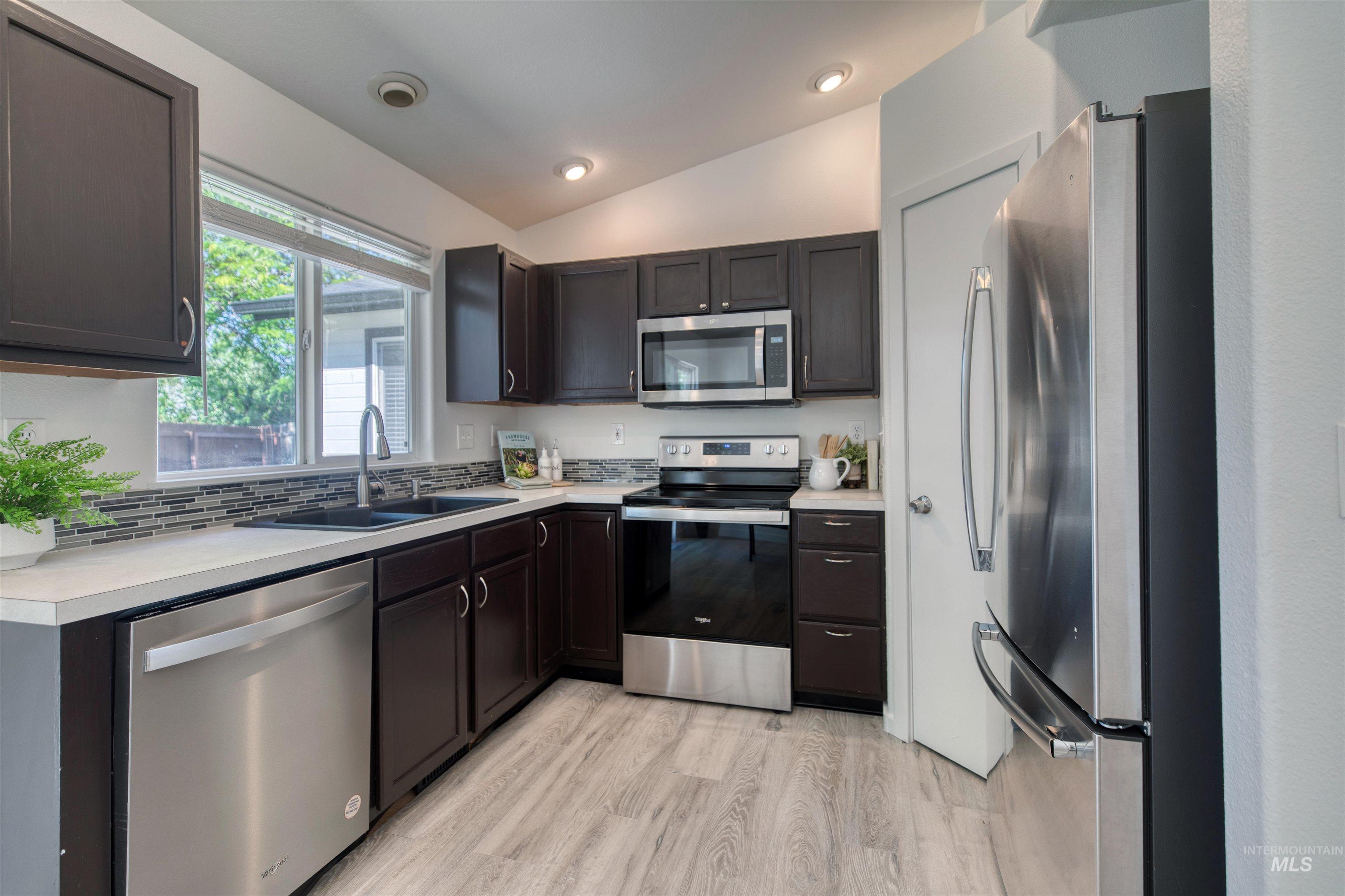 3775 E Wormwood Ct, Boise, Idaho 83716-6936, 3 Bedrooms, 2 Bathrooms, Residential For Sale, Price $460,000,MLS 98990617