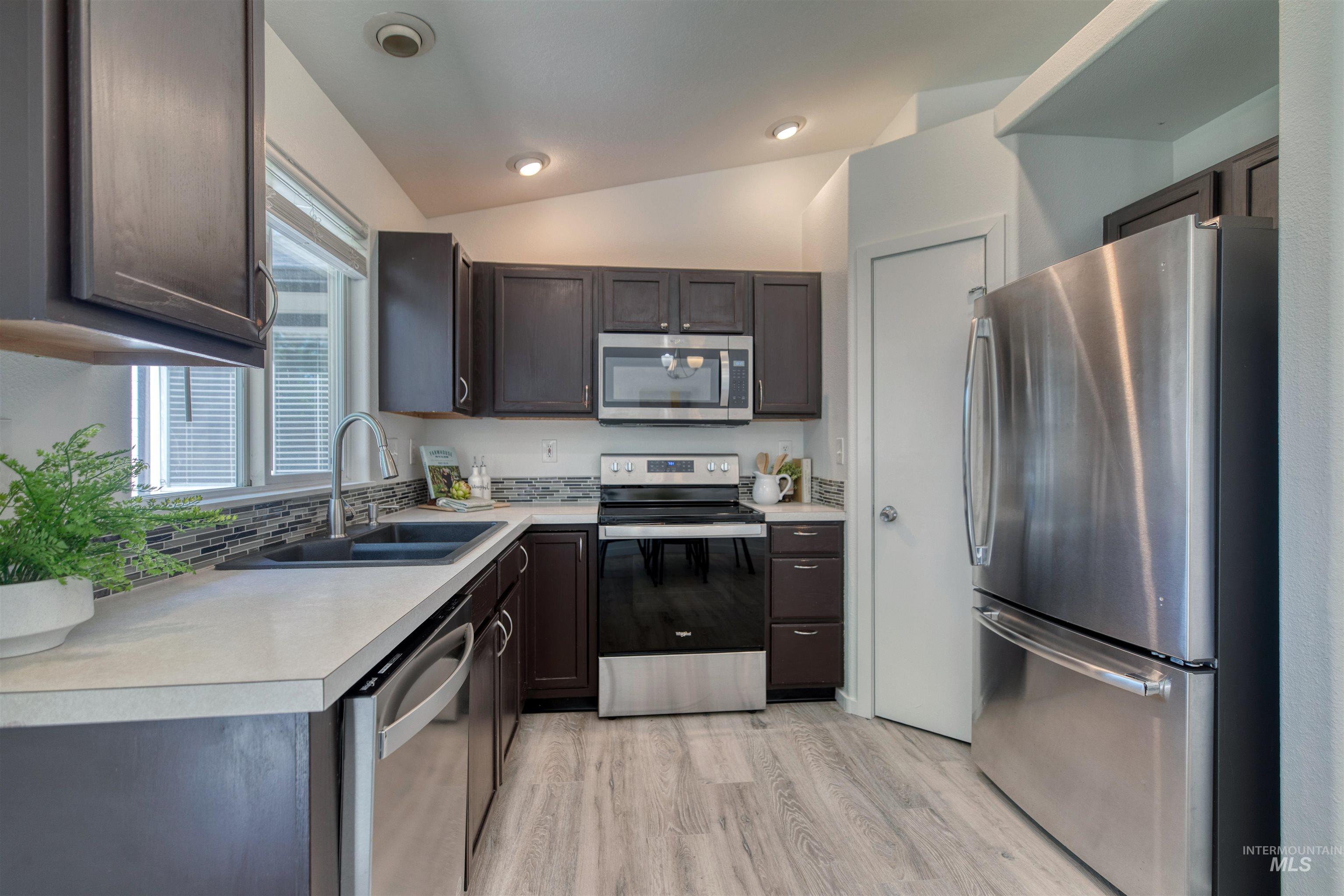 3775 E Wormwood Ct, Boise, Idaho 83716-6936, 3 Bedrooms, 2 Bathrooms, Residential For Sale, Price $460,000,MLS 98990617