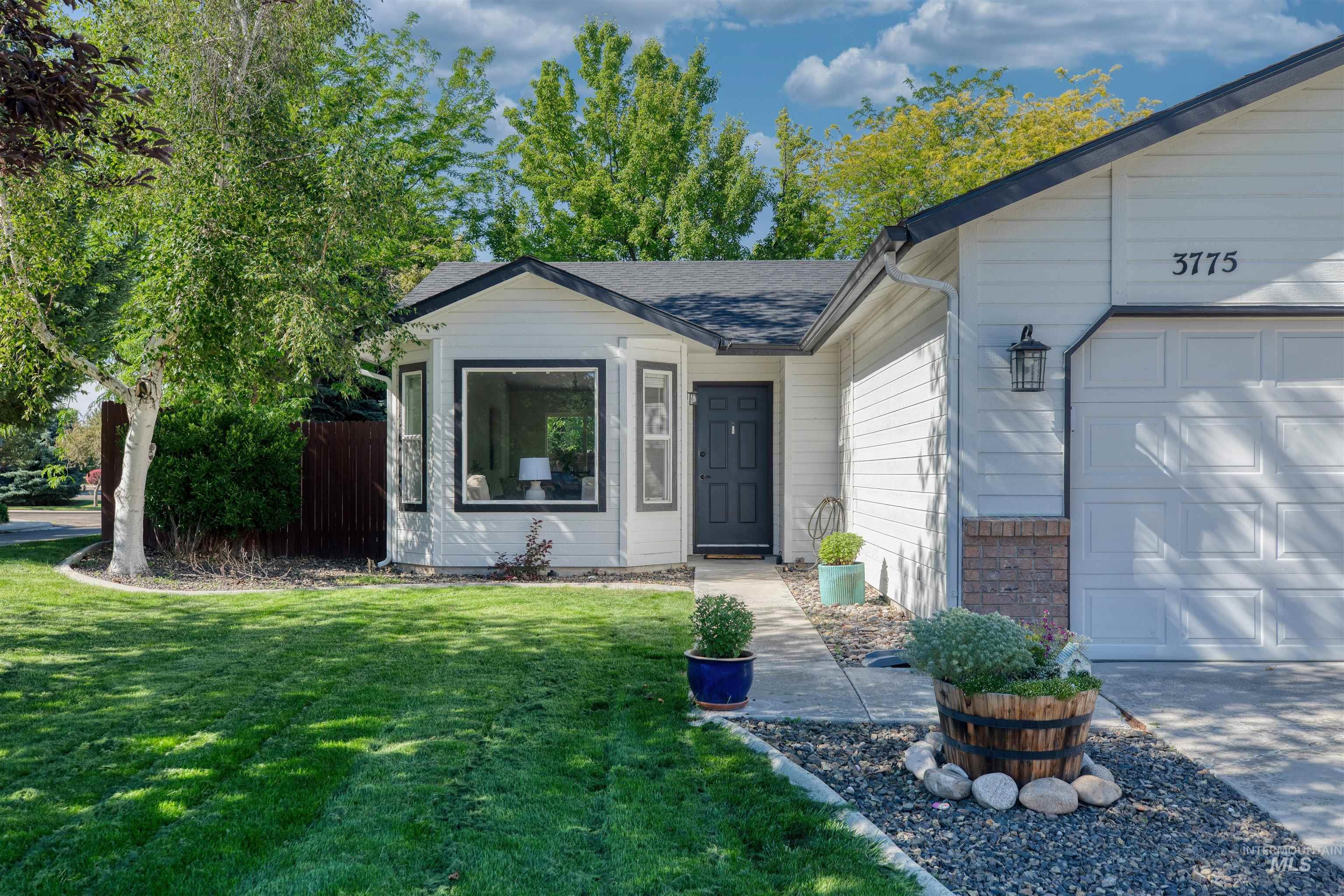 3775 E Wormwood Ct, Boise, Idaho 83716-6936, 3 Bedrooms, 2 Bathrooms, Residential For Sale, Price $460,000,MLS 98990617