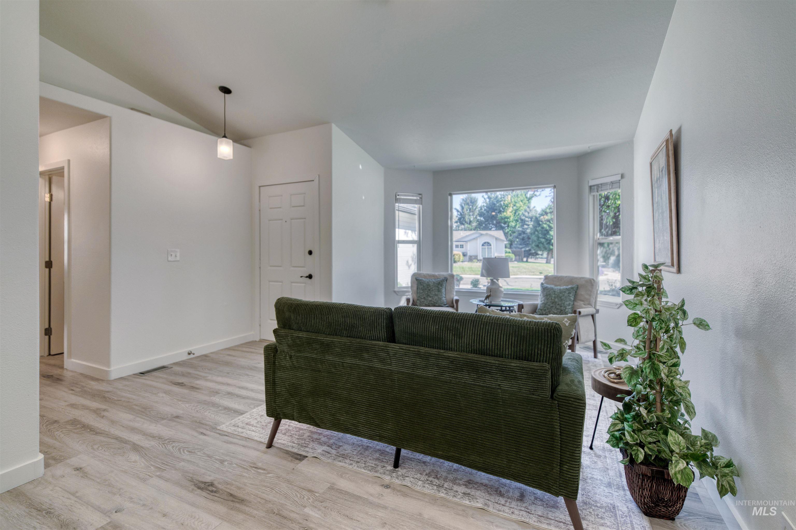 3775 E Wormwood Ct, Boise, Idaho 83716-6936, 3 Bedrooms, 2 Bathrooms, Residential For Sale, Price $460,000,MLS 98990617
