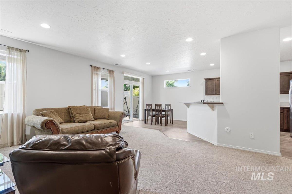 2301 W Skylar St, Nampa, Idaho 83686, 3 Bedrooms, 2 Bathrooms, Residential For Sale, Price $429,000,MLS 98990621