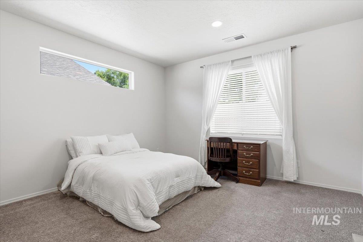 2301 W Skylar St, Nampa, Idaho 83686, 3 Bedrooms, 2 Bathrooms, Residential For Sale, Price $429,000,MLS 98990621
