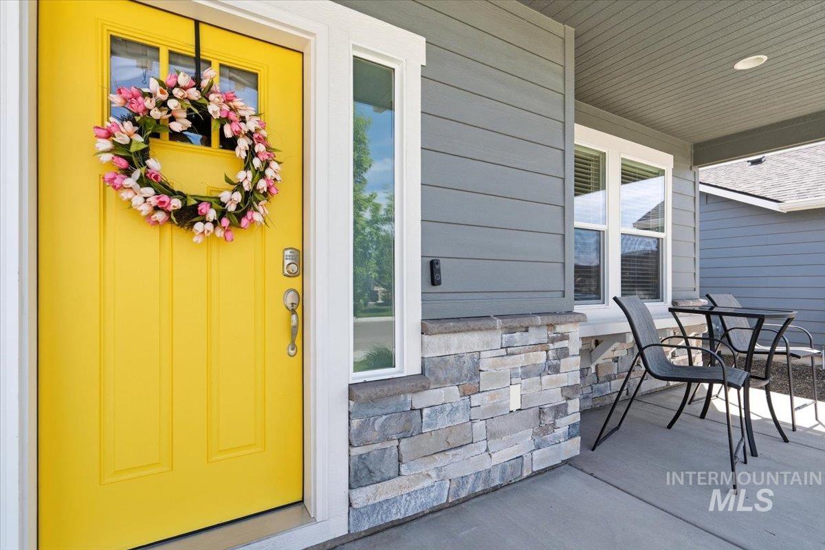 2301 W Skylar St, Nampa, Idaho 83686, 3 Bedrooms, 2 Bathrooms, Residential For Sale, Price $429,000,MLS 98990621
