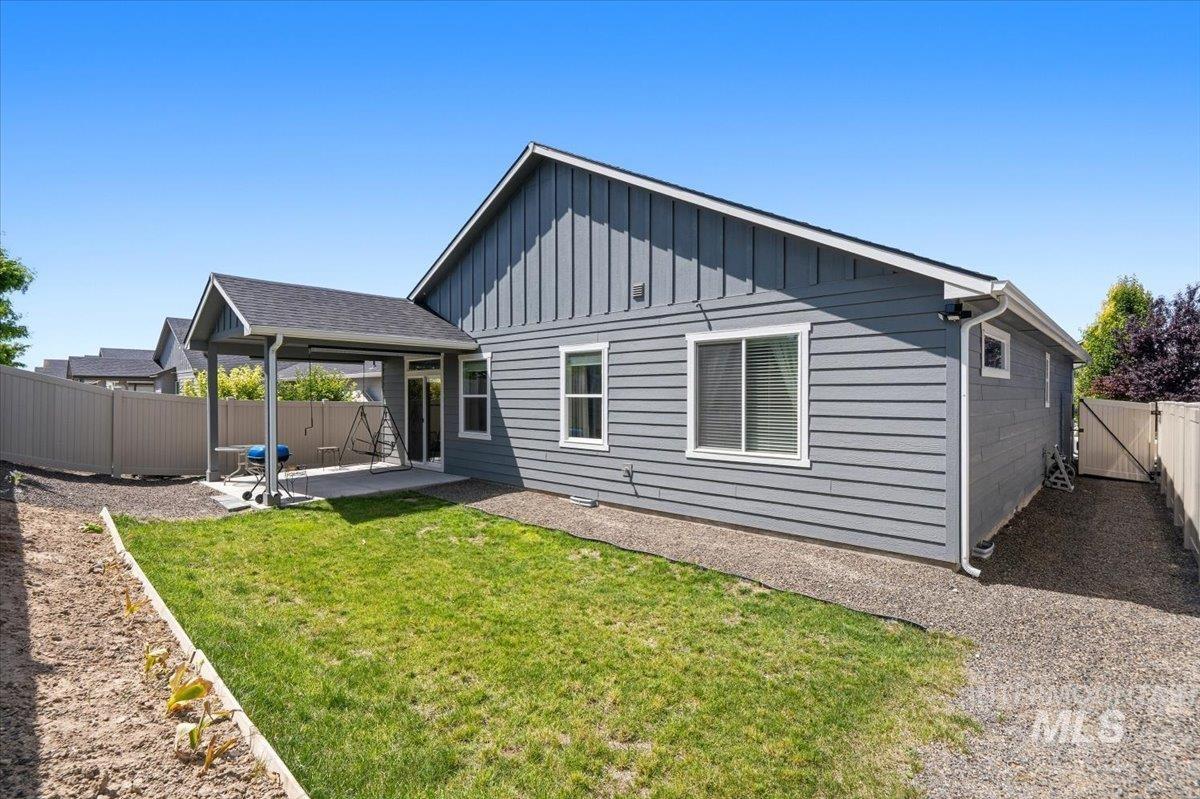 2301 W Skylar St, Nampa, Idaho 83686, 3 Bedrooms, 2 Bathrooms, Residential For Sale, Price $429,000,MLS 98990621