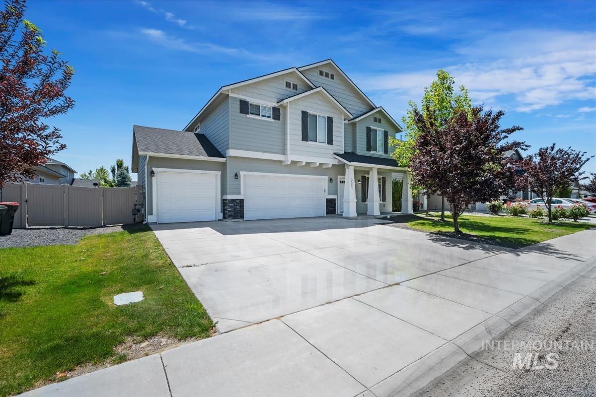 3061 W Silver River St, Meridian, Idaho 83646-6944, 4 Bedrooms, 2.5 Bathrooms, Residential For Sale, Price $564,000,MLS 98990625