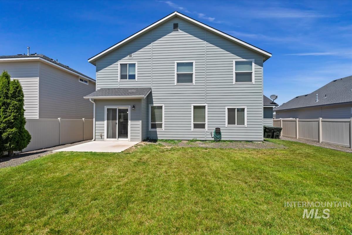3061 W Silver River St, Meridian, Idaho 83646-6944, 4 Bedrooms, 2.5 Bathrooms, Residential For Sale, Price $564,000,MLS 98990625