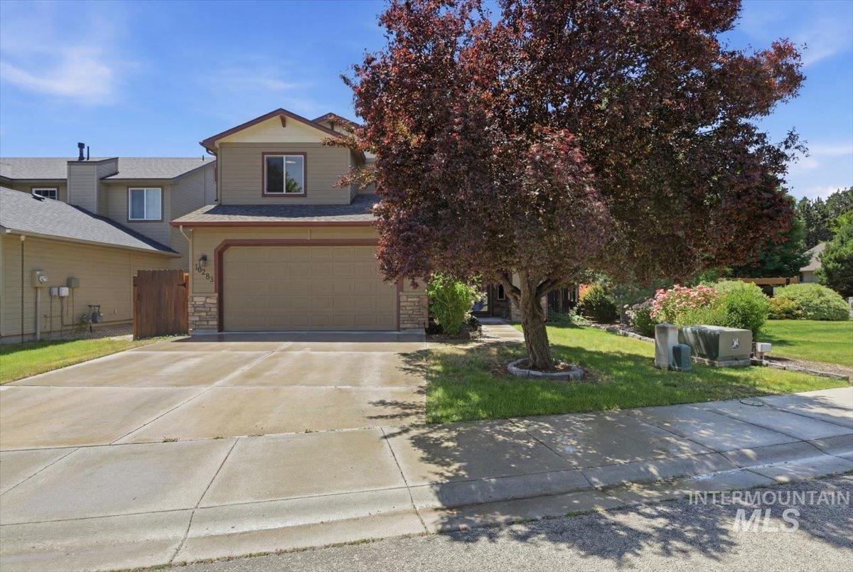 10285 W Kingsbriar Dr, Boise, Idaho 83709, 3 Bedrooms, 2.5 Bathrooms, Residential For Sale, Price $425,000,MLS 98990627