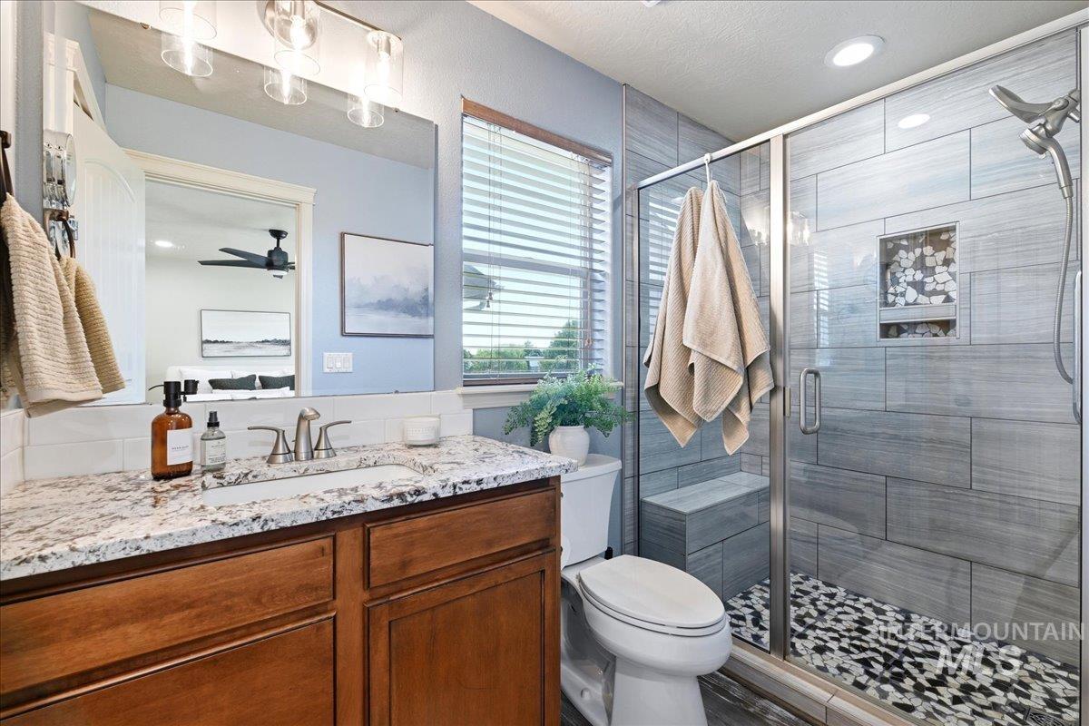 10285 W Kingsbriar Dr, Boise, Idaho 83709, 3 Bedrooms, 2.5 Bathrooms, Residential For Sale, Price $425,000,MLS 98990627