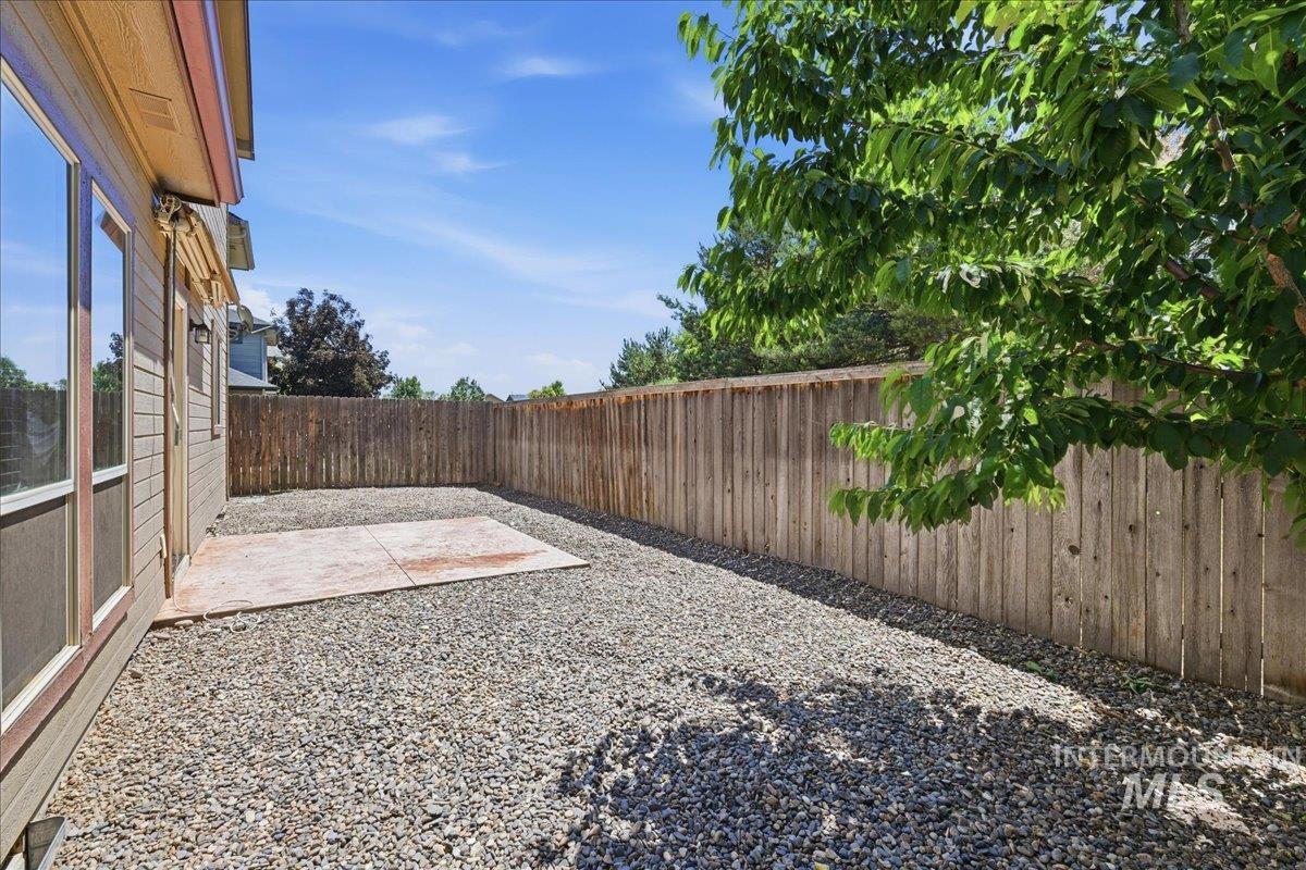 10285 W Kingsbriar Dr, Boise, Idaho 83709, 3 Bedrooms, 2.5 Bathrooms, Residential For Sale, Price $425,000,MLS 98990627